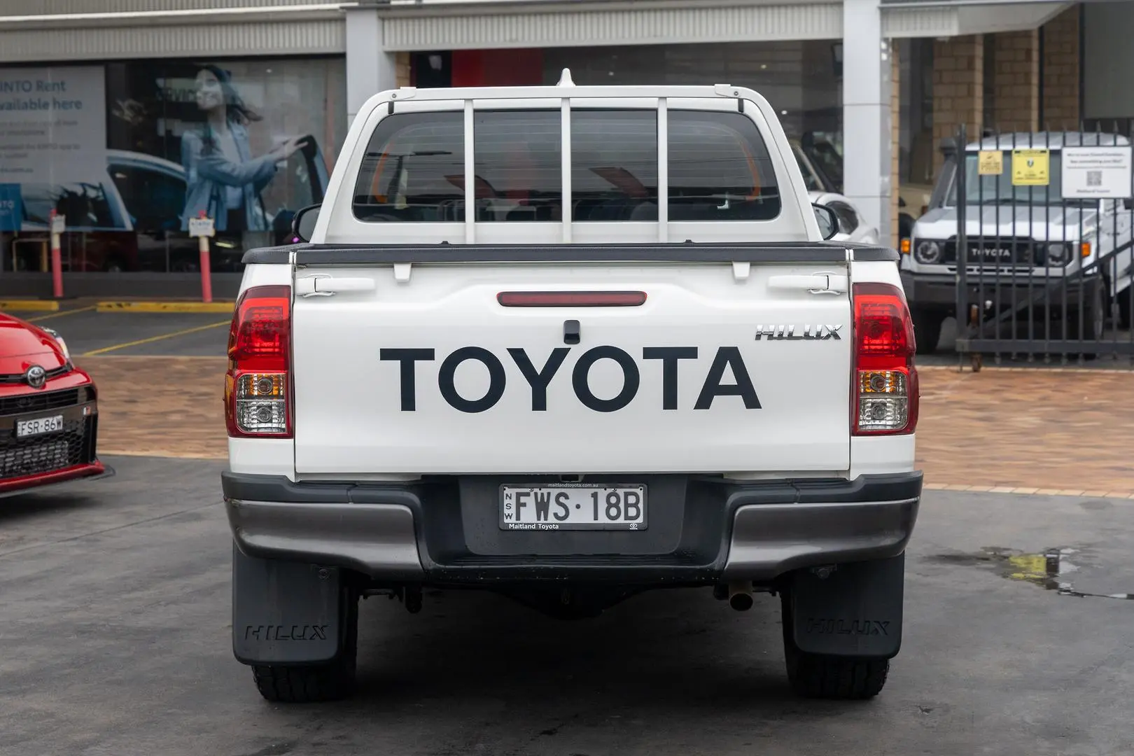 2022 Toyota Hilux Gallery Image 5