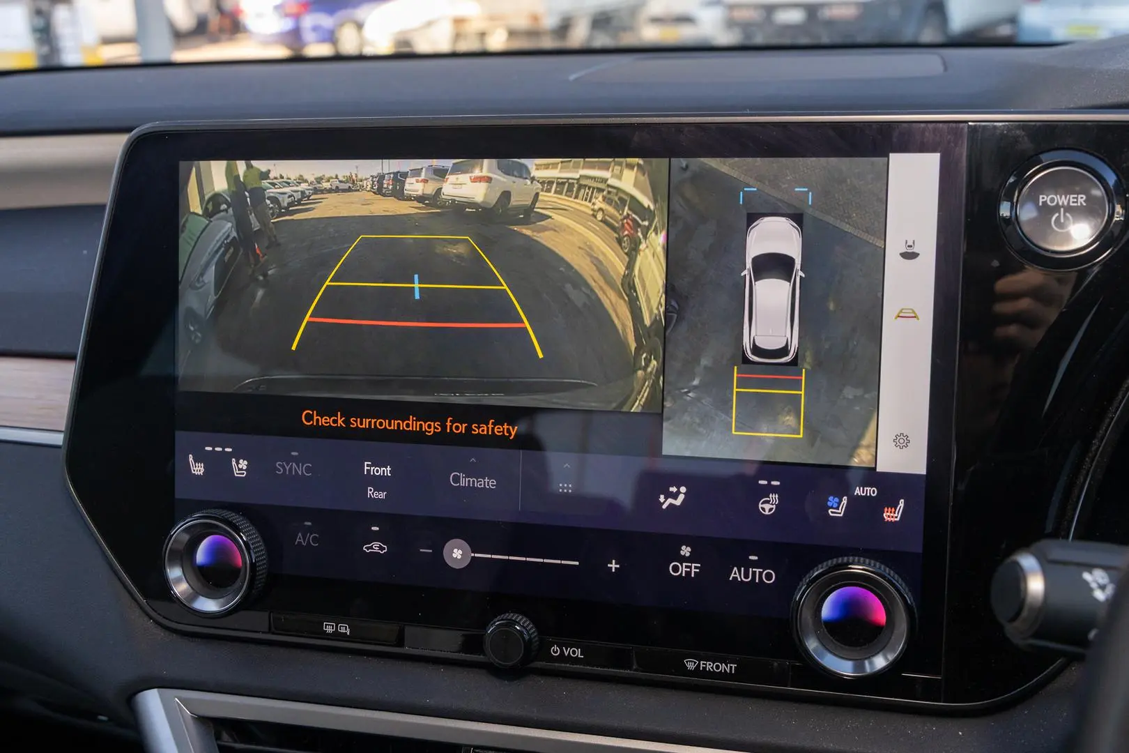 2024 Lexus RX Gallery Image 15