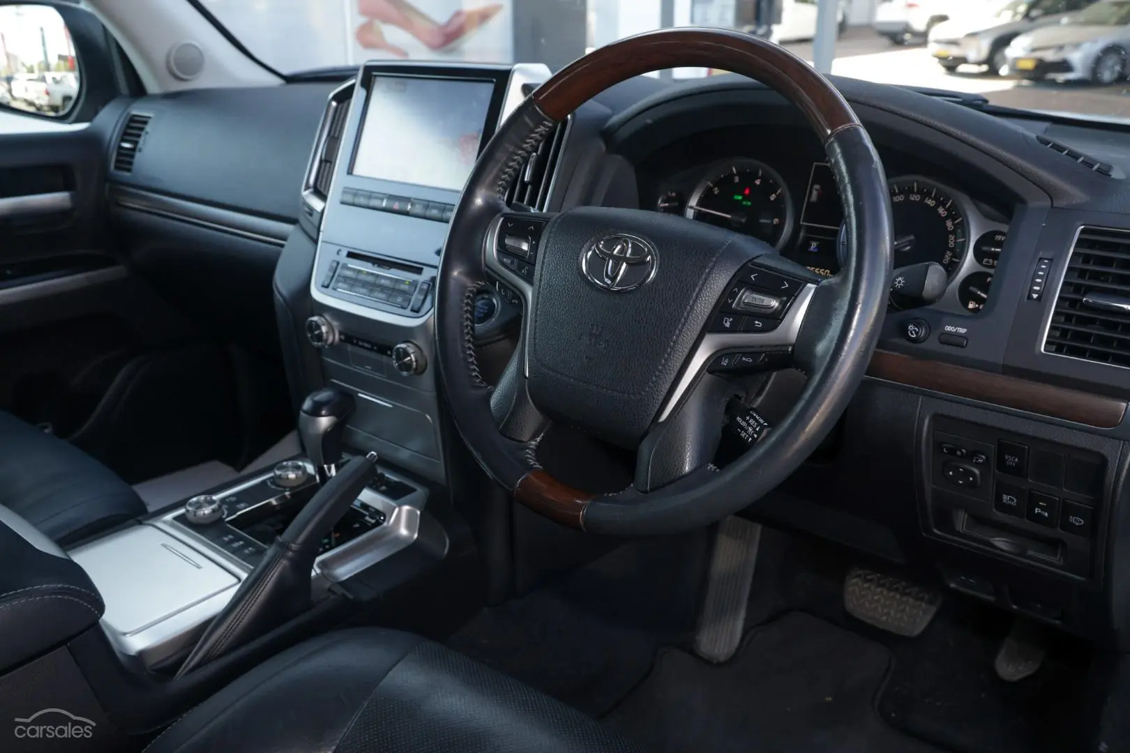 2016 Toyota Landcruiser Image 7