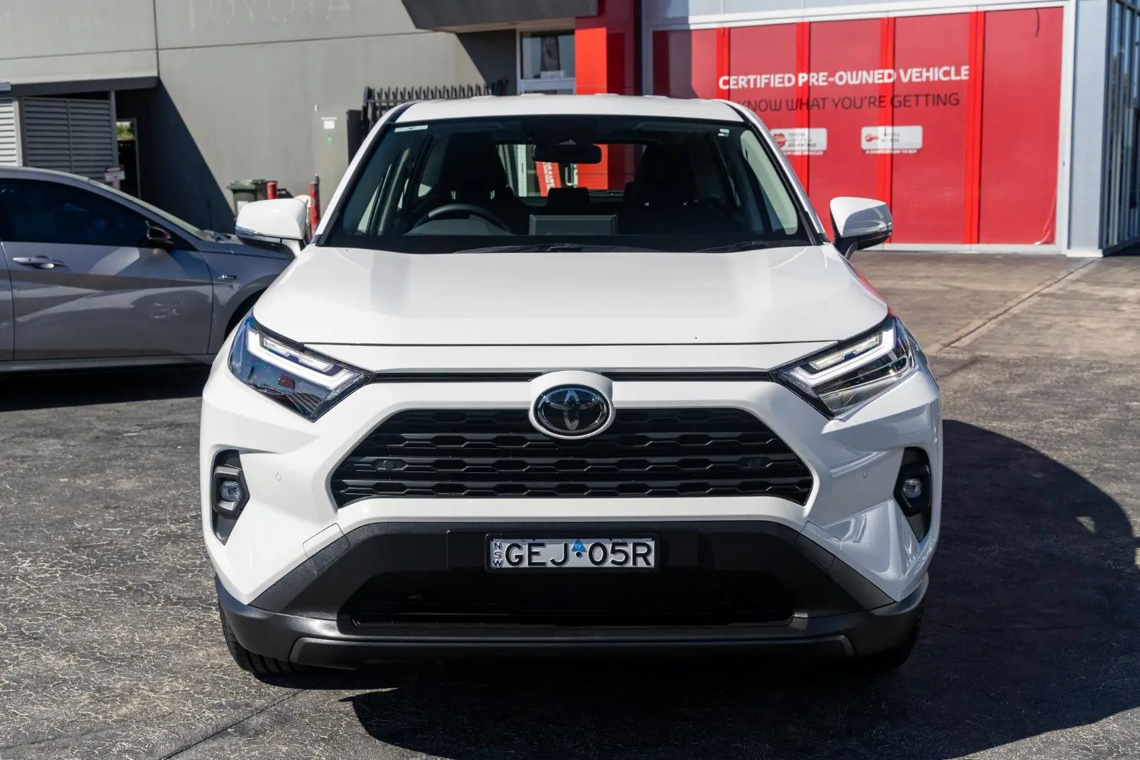 2025 Toyota RAV4 Gallery Image 4