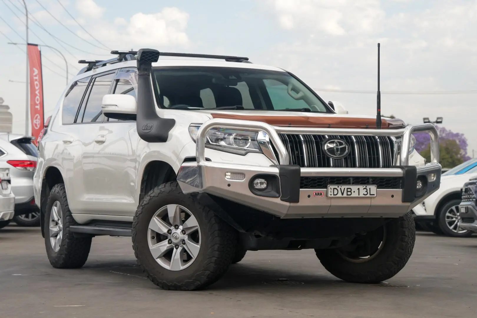 2018 Toyota Landcruiser Prado Gallery Image 1