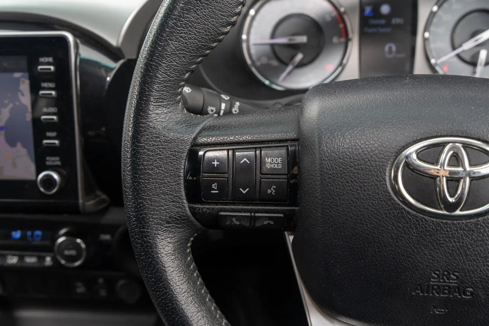 2021 Toyota Hilux Gallery Image 11