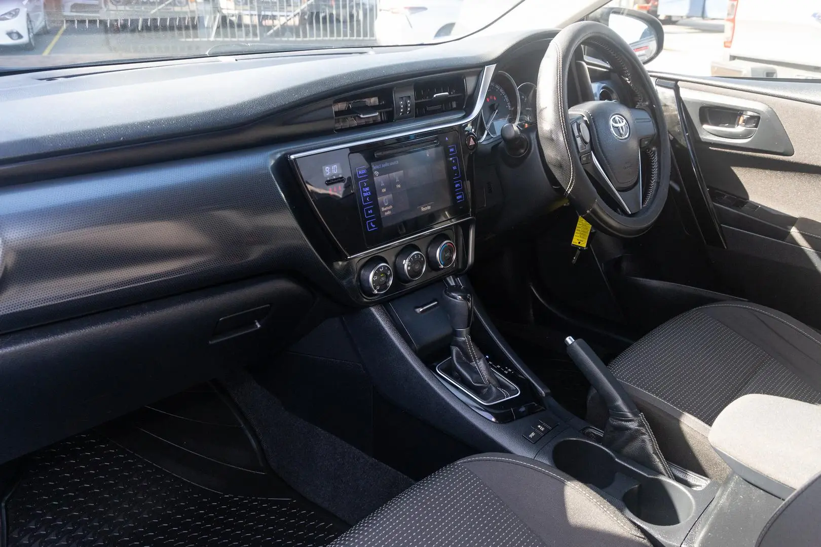 2016 Toyota Corolla Gallery Image 8