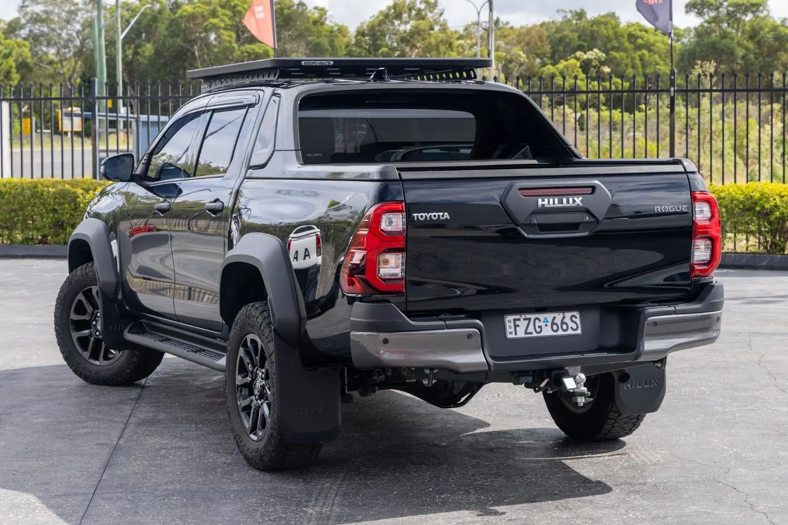 2024 Toyota Hilux Gallery Image 2