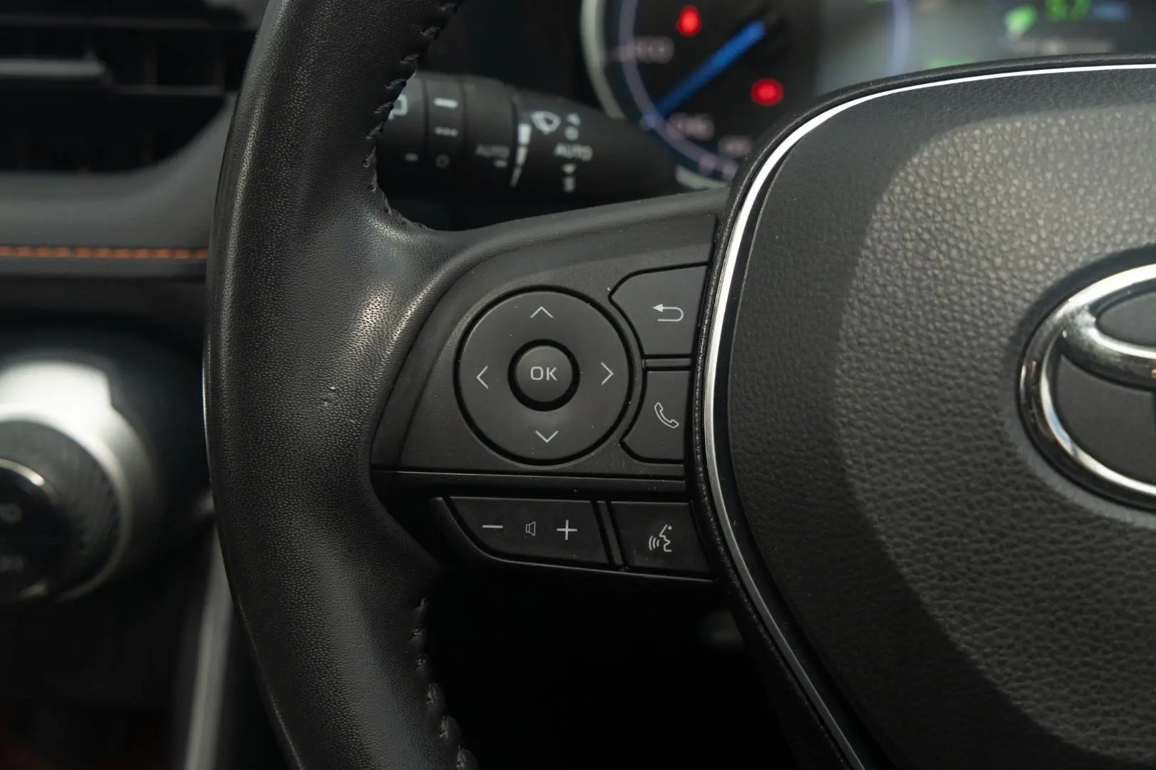 2022 Toyota RAV4 Gallery Image 11