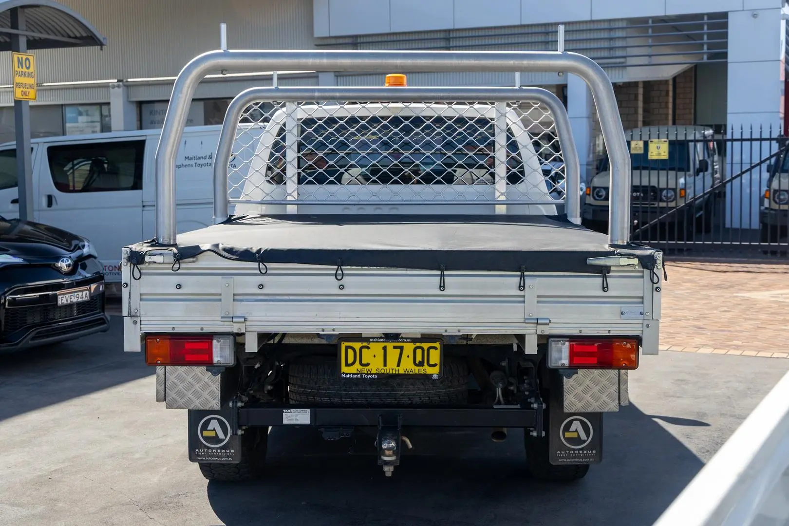 2021 Toyota Hilux Gallery Image 5