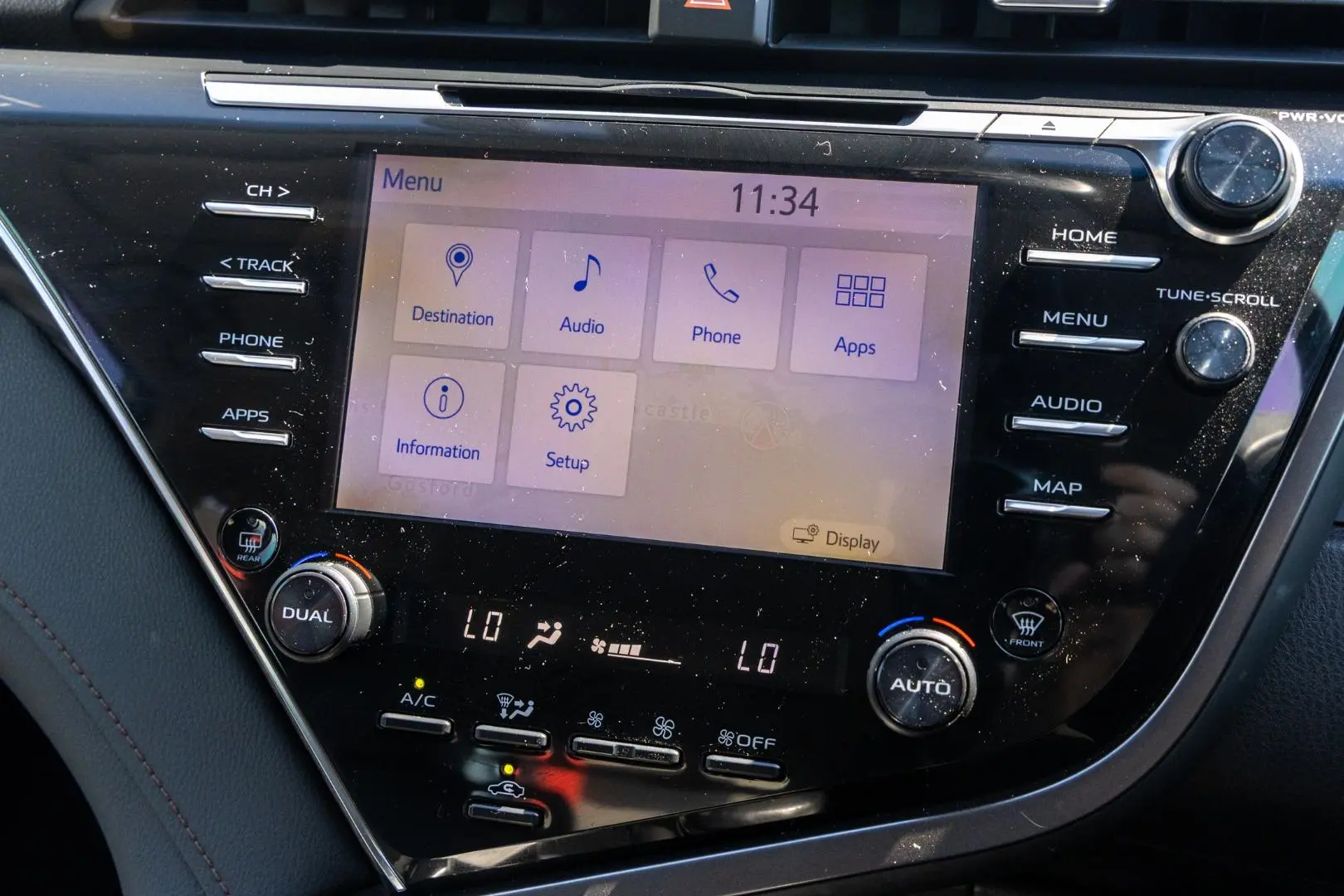 2018 Toyota Camry Gallery Image 16