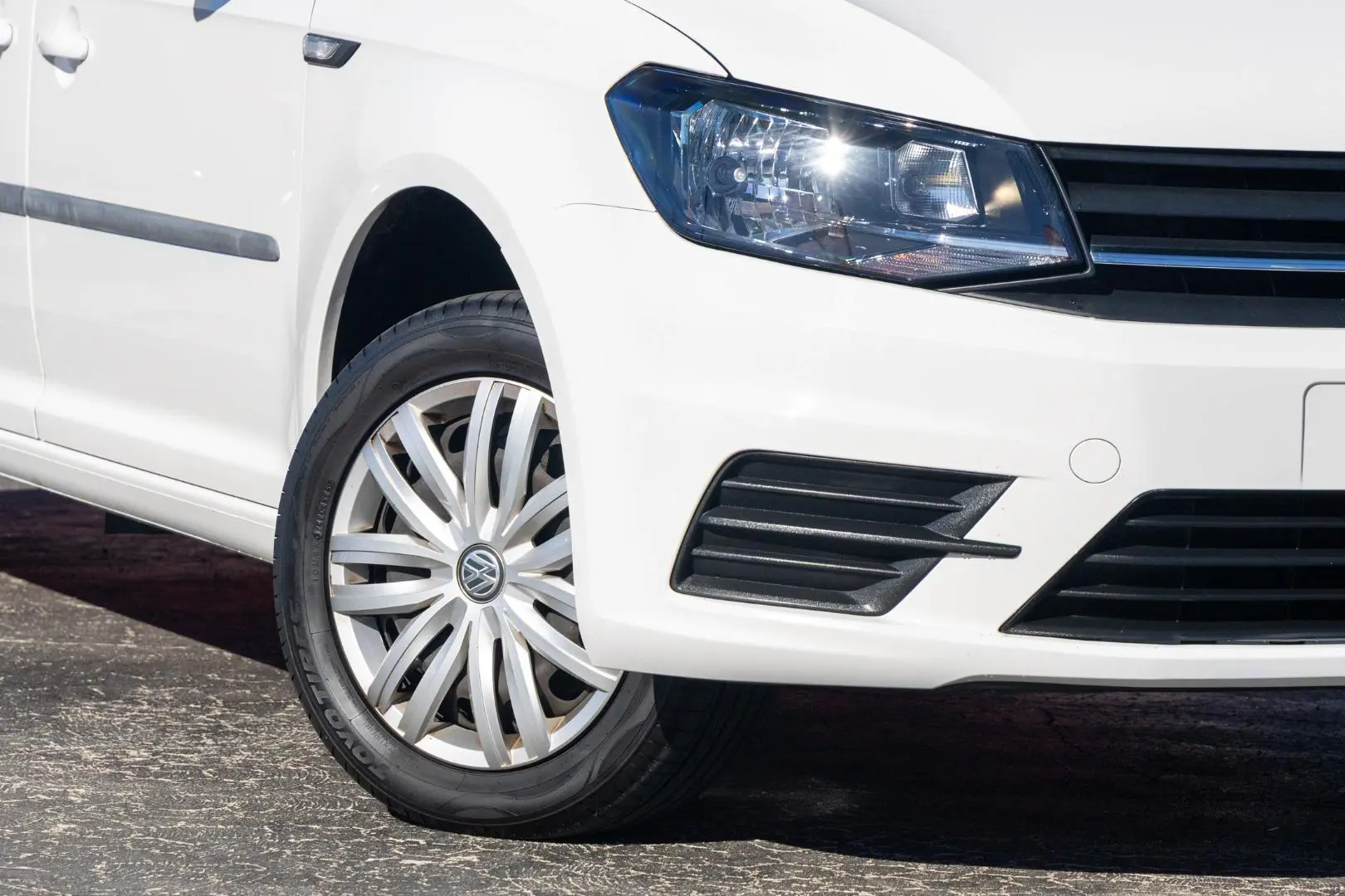 2017 Volkswagen Caddy Gallery Image 6