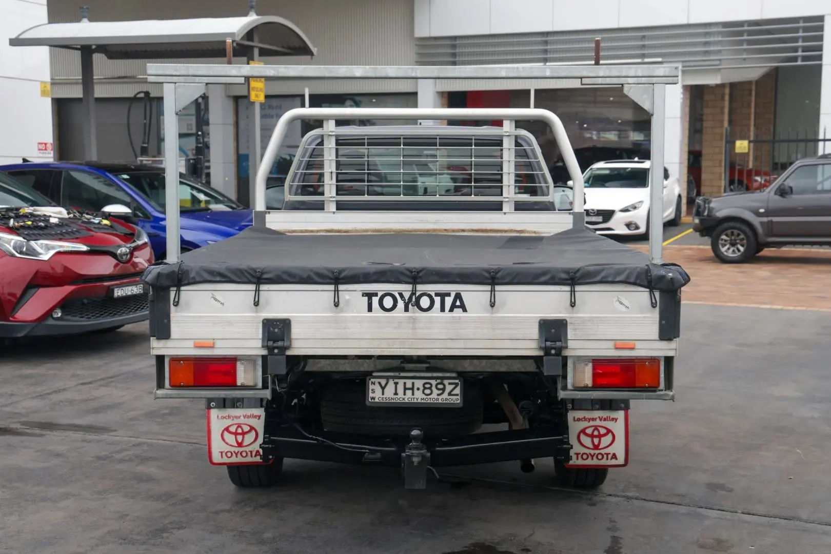 2019 Toyota Hilux Gallery Image 5