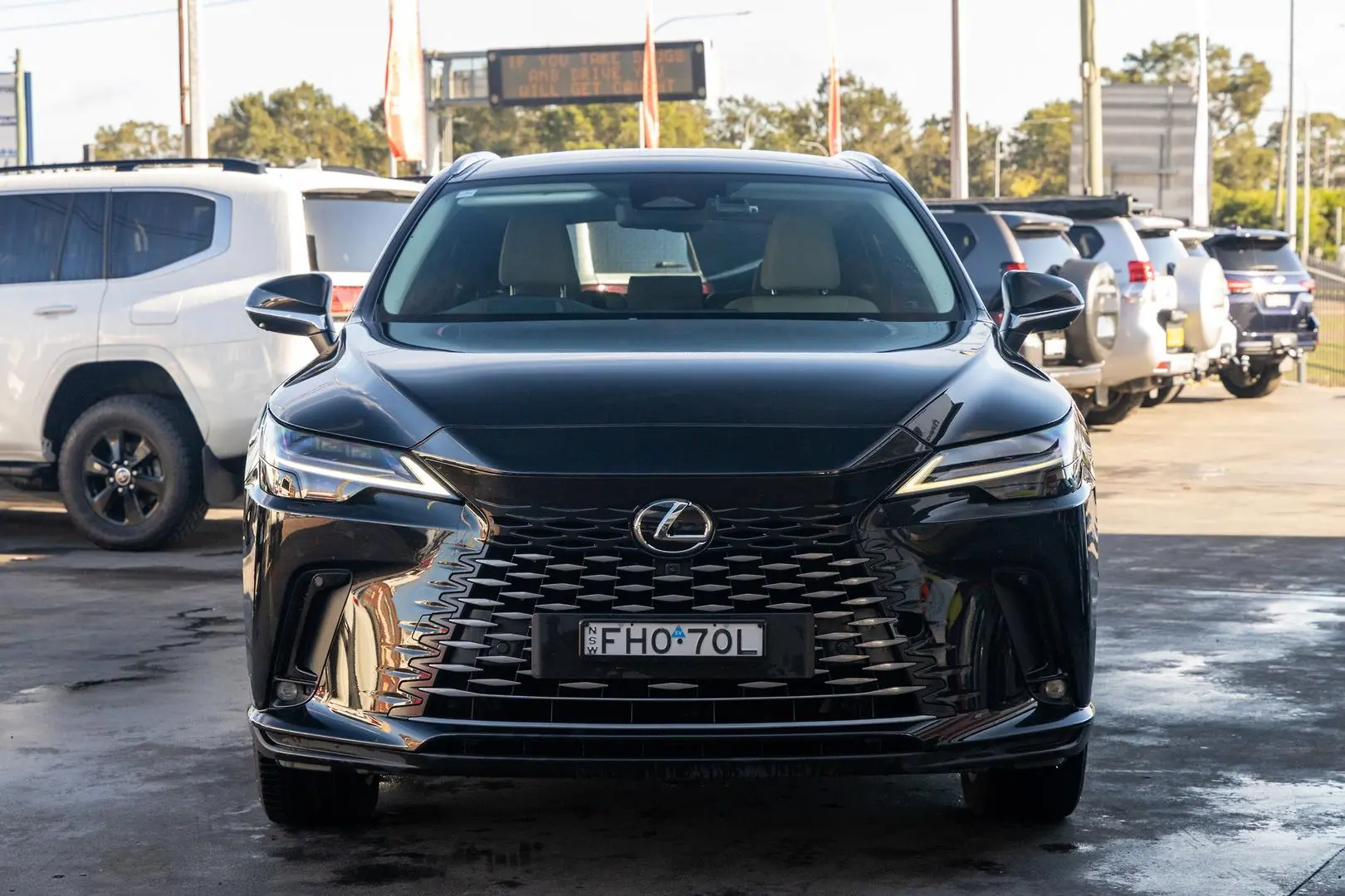 2024 Lexus RX Gallery Image 4