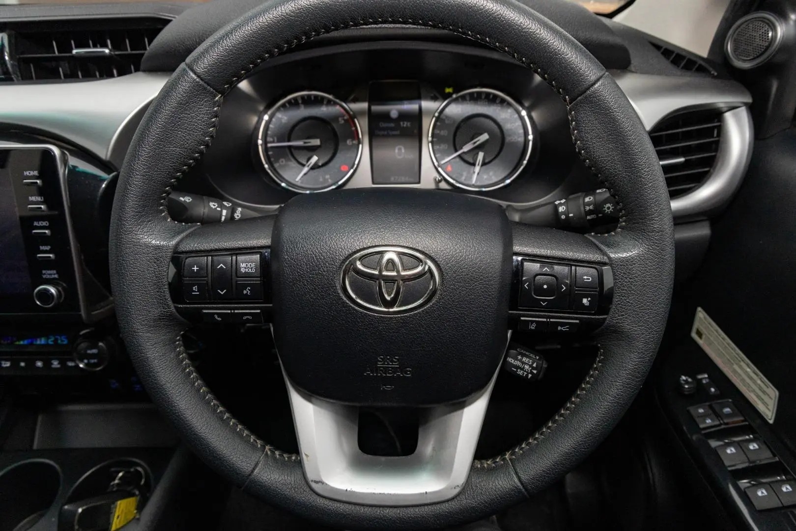 2022 Toyota Hilux Gallery Image 10