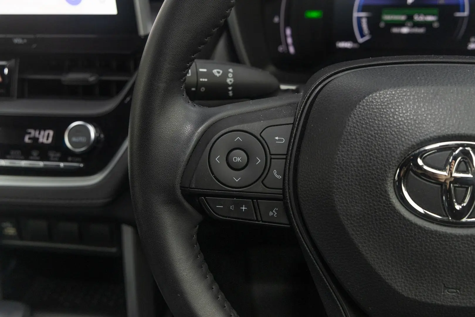 2024 Toyota Corolla Cross Gallery Image 11