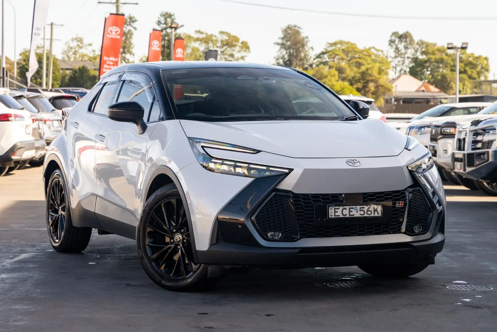 2024 Toyota C-HR Gallery Image 1