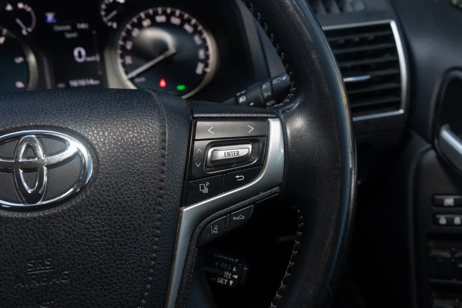2019 Toyota Landcruiser Prado Gallery Image 12