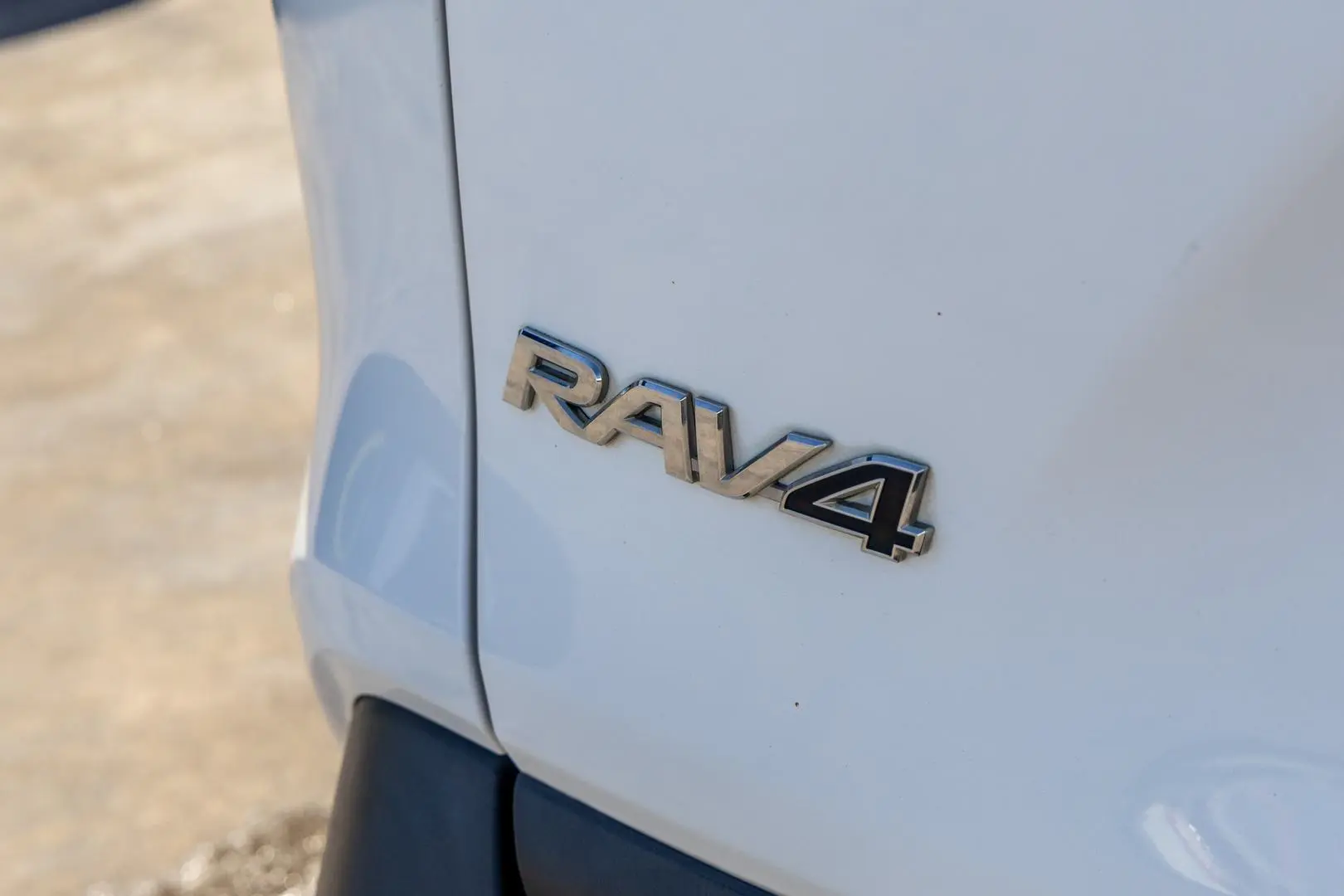 2019 Toyota RAV4 Gallery Image 21