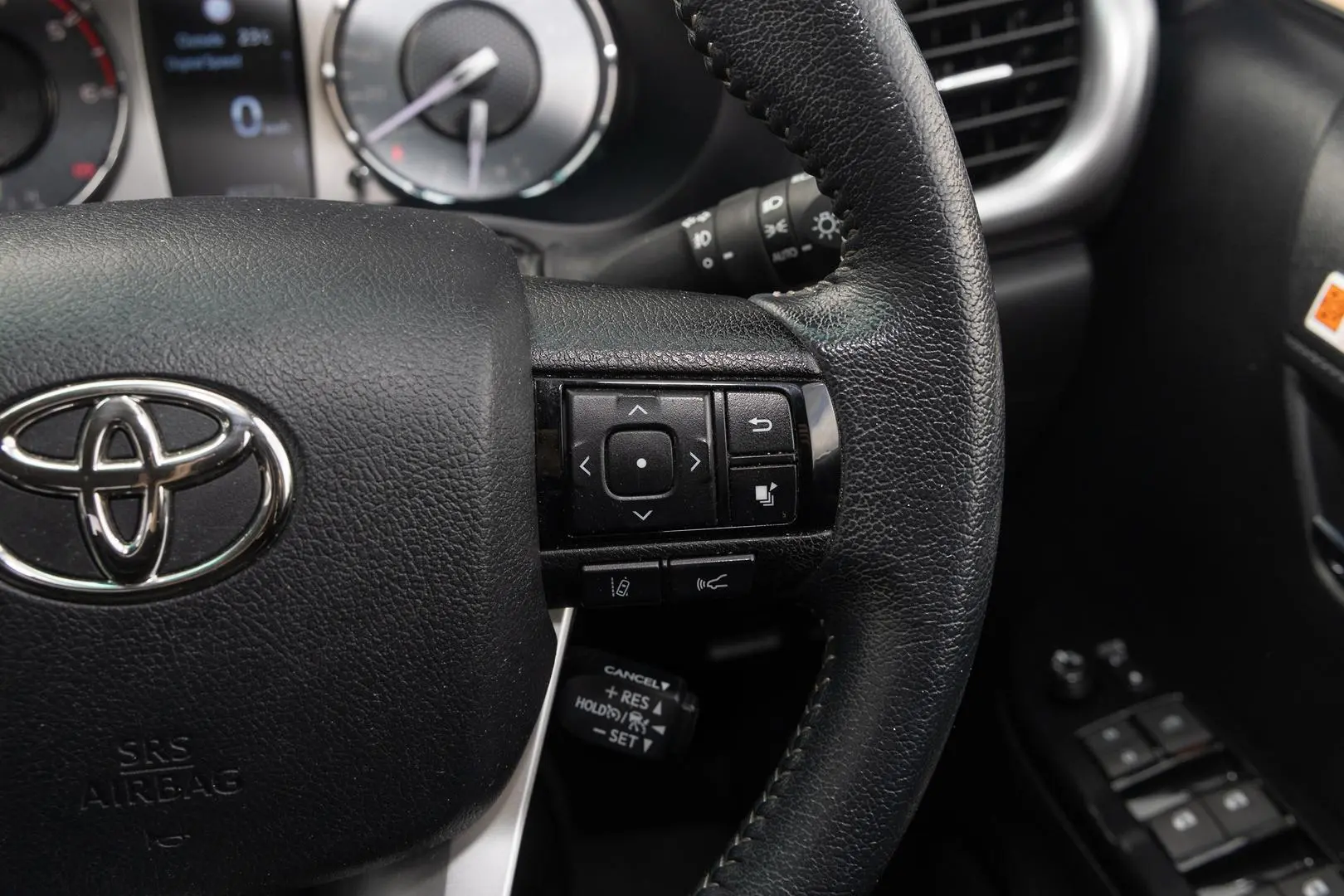 2024 Toyota Hilux Gallery Image 12