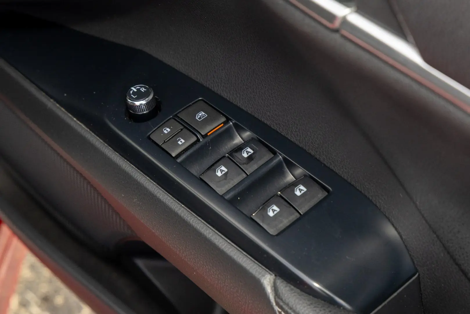 2019 Toyota Camry Gallery Image 18