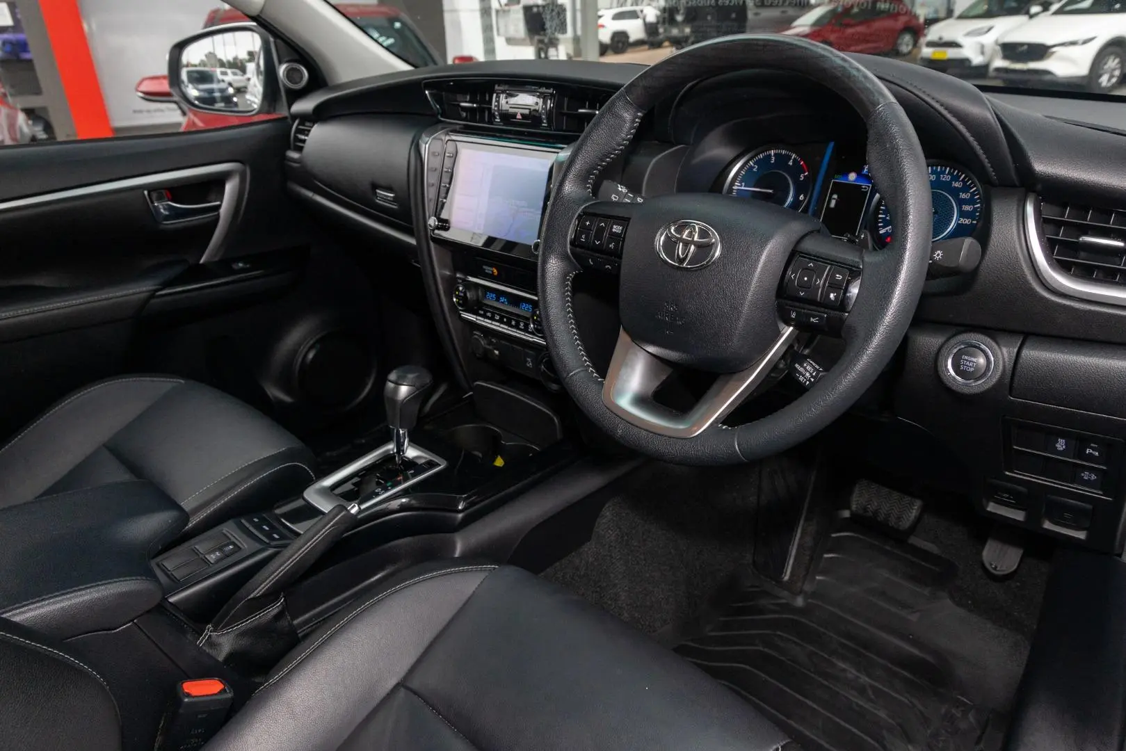 2022 Toyota Fortuner Gallery Image 7