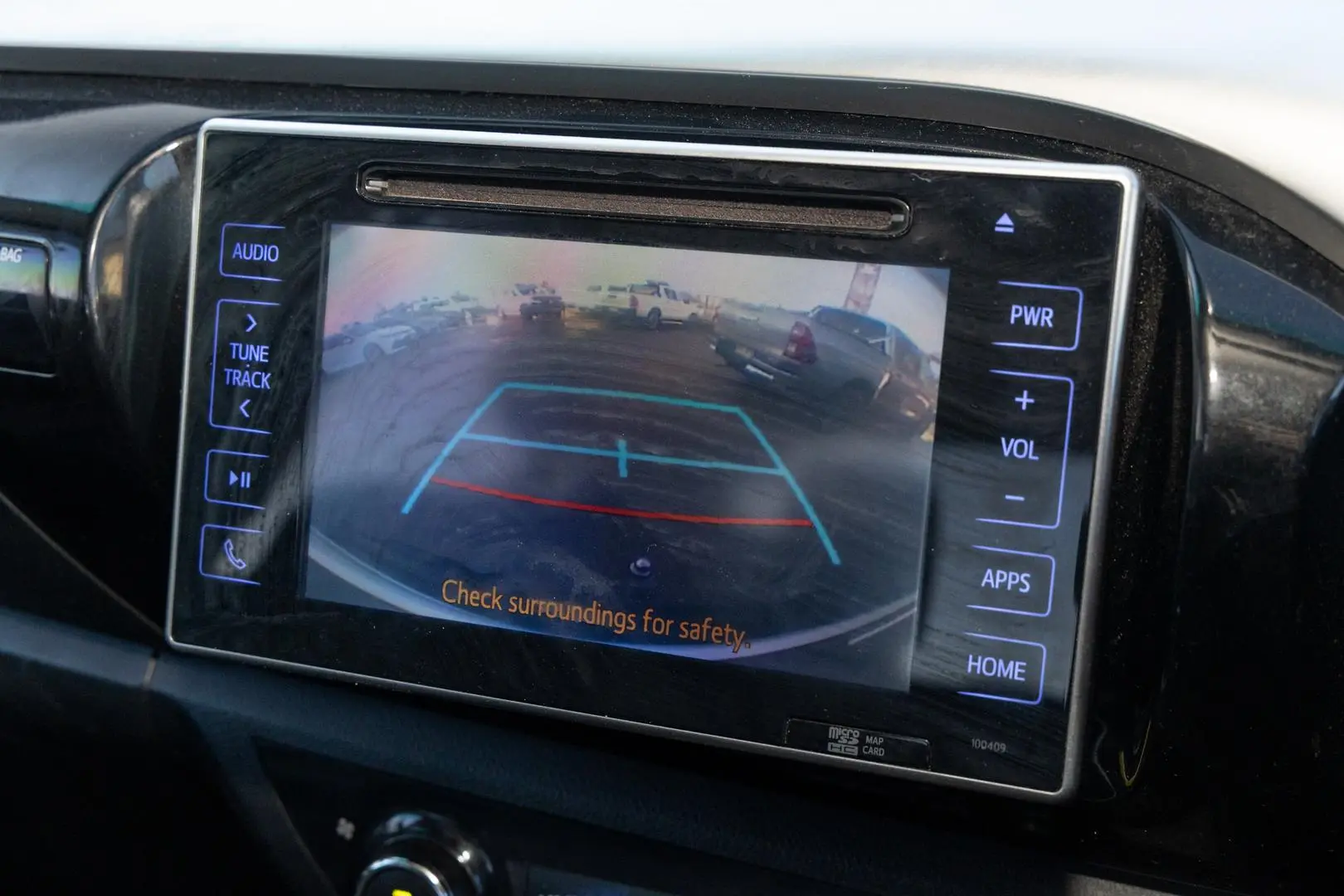 2019 Toyota Hilux Gallery Image 15