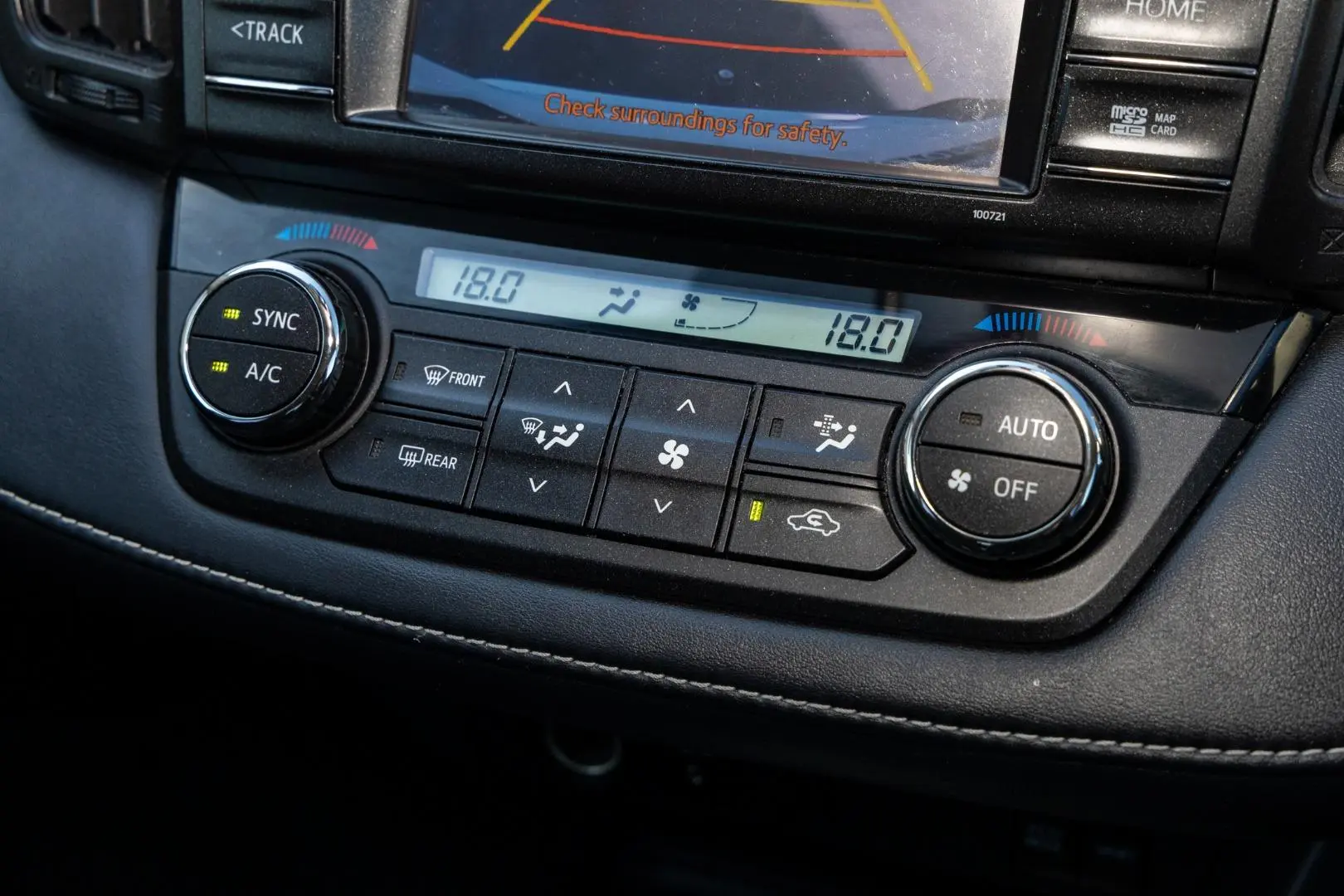 2016 Toyota RAV4 Gallery Image 16