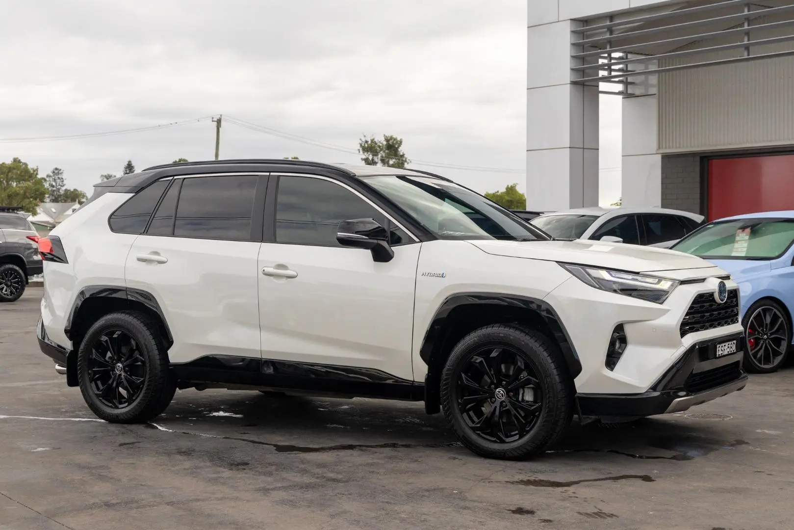 2022 Toyota RAV4 Gallery Image 3