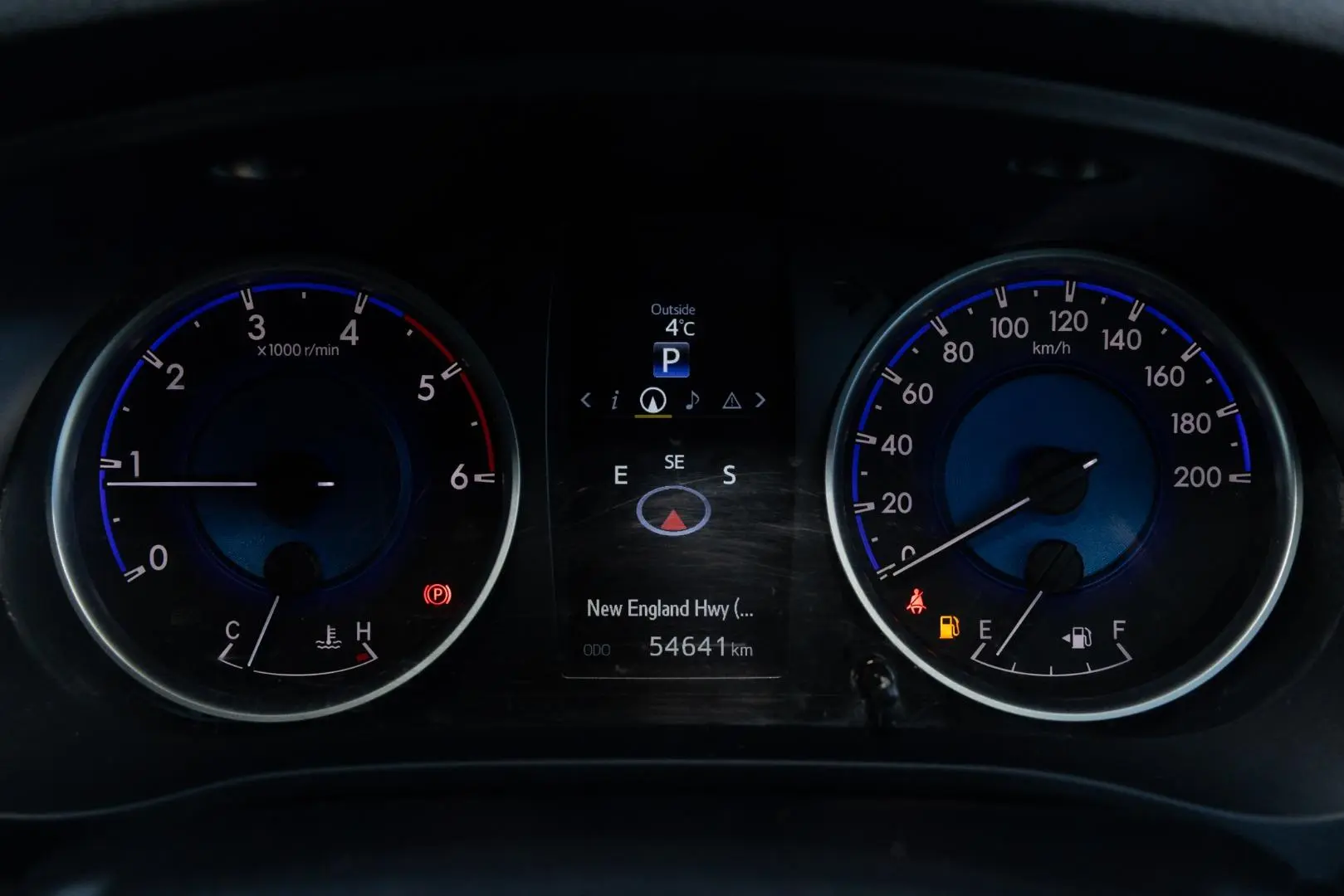 2017 Toyota Hilux Gallery Image 13