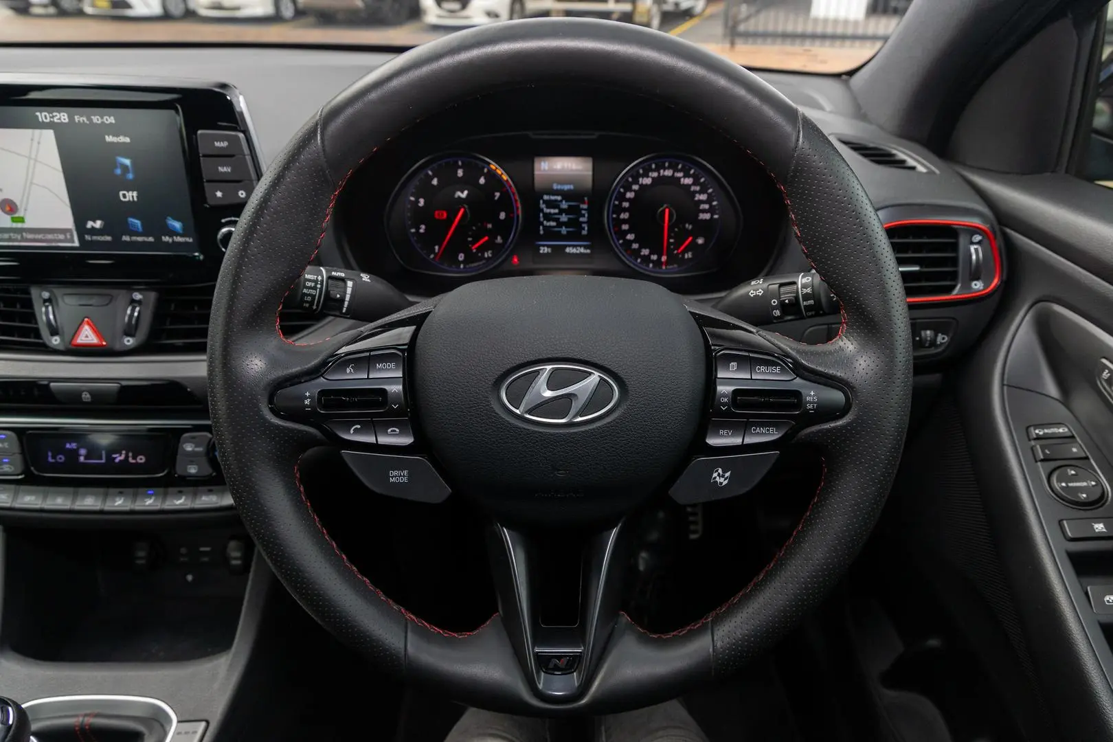 2021 Hyundai i30 Gallery Image 10