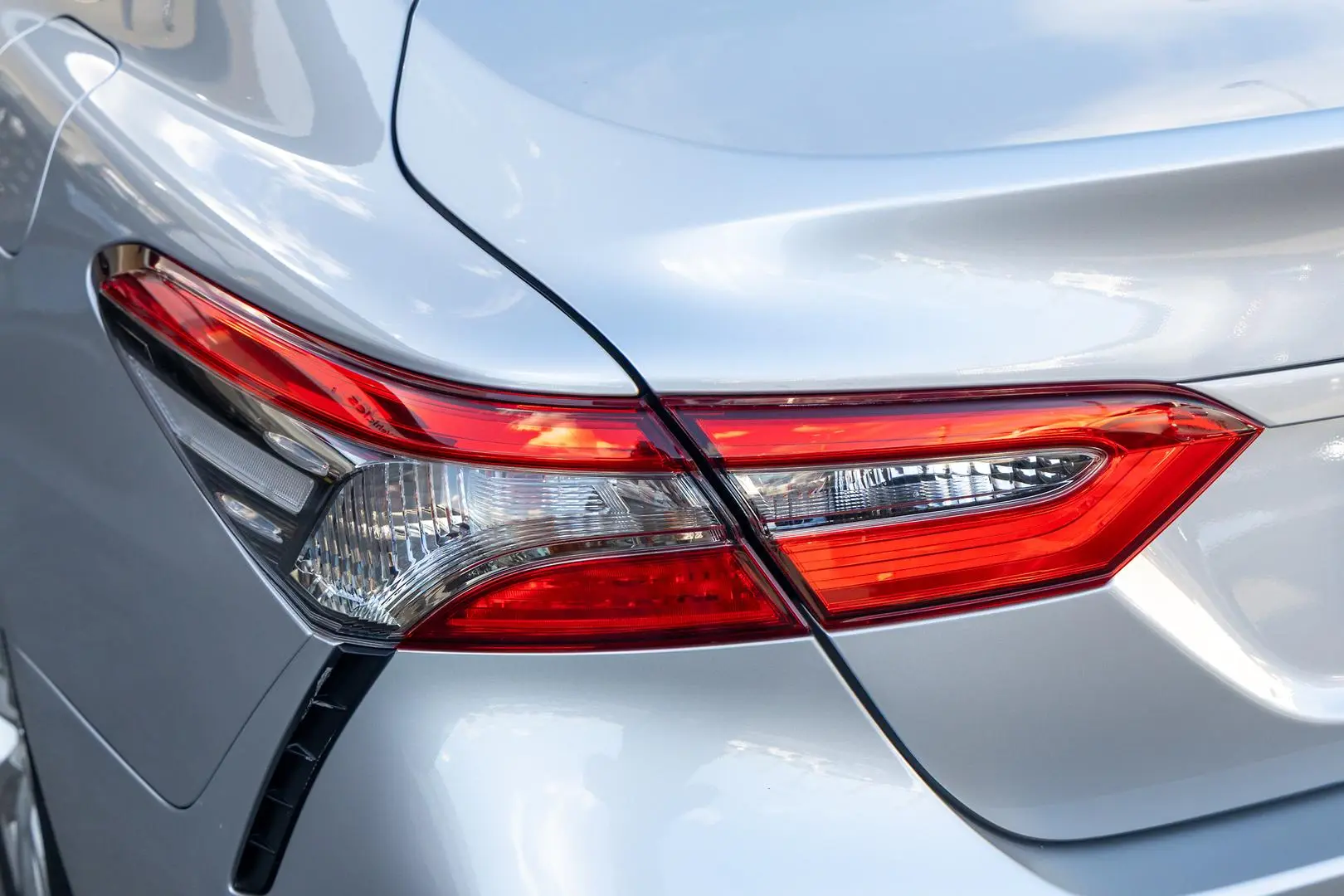 2018 Toyota Camry Gallery Image 20