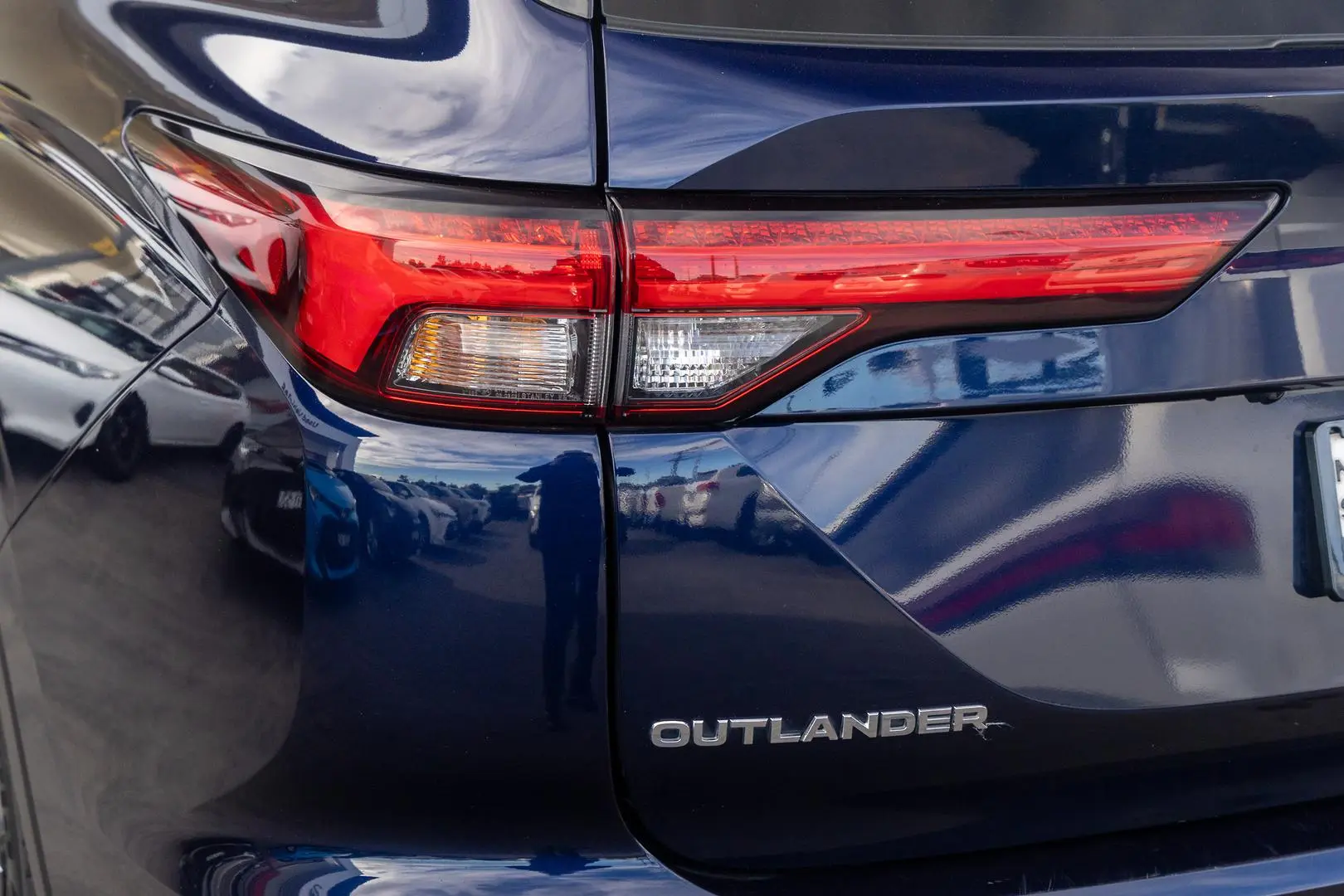 2024 Mitsubishi Outlander Gallery Image 21