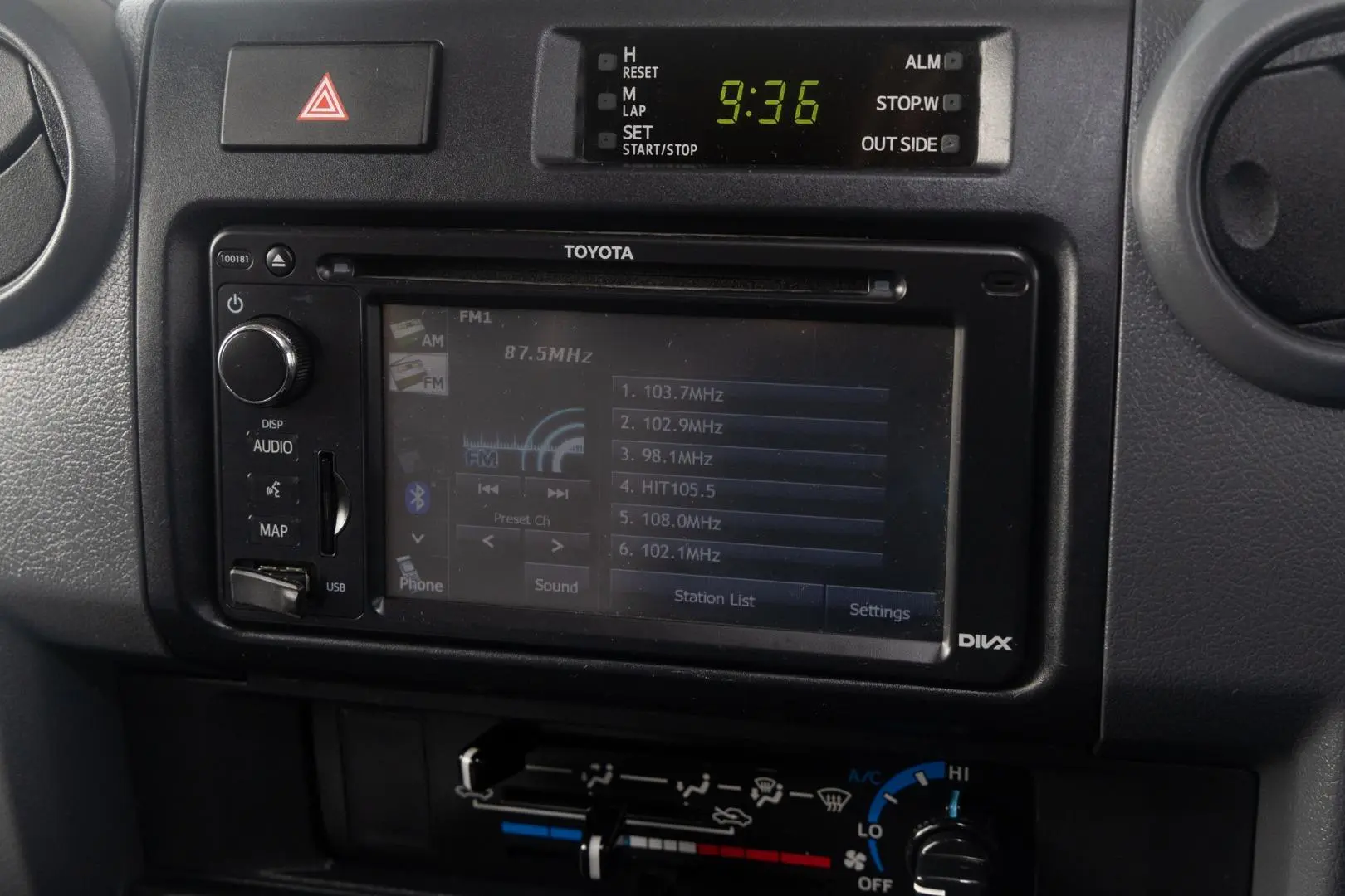 2017 Toyota Landcruiser Gallery Image 13