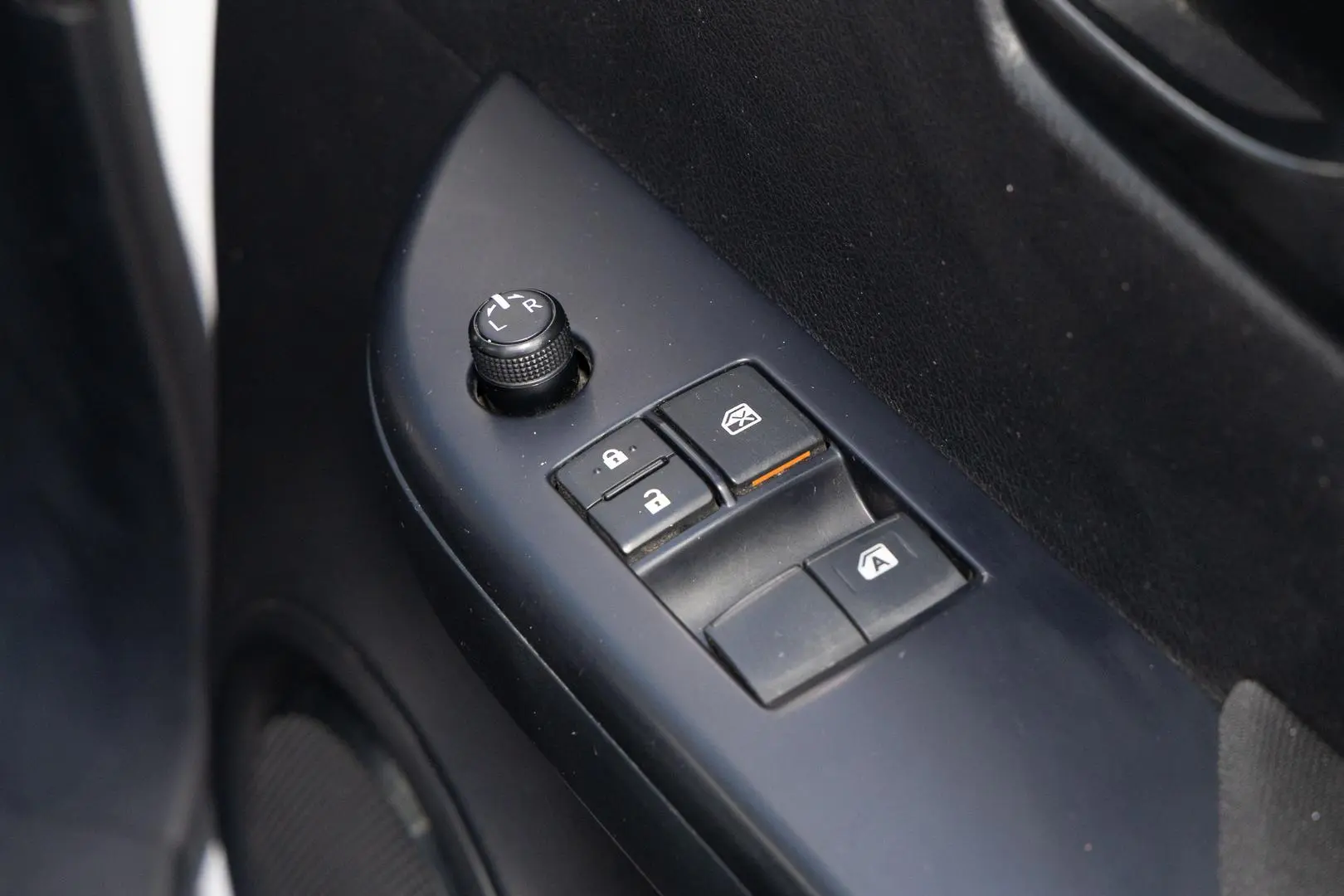 2021 Toyota Hilux Gallery Image 18