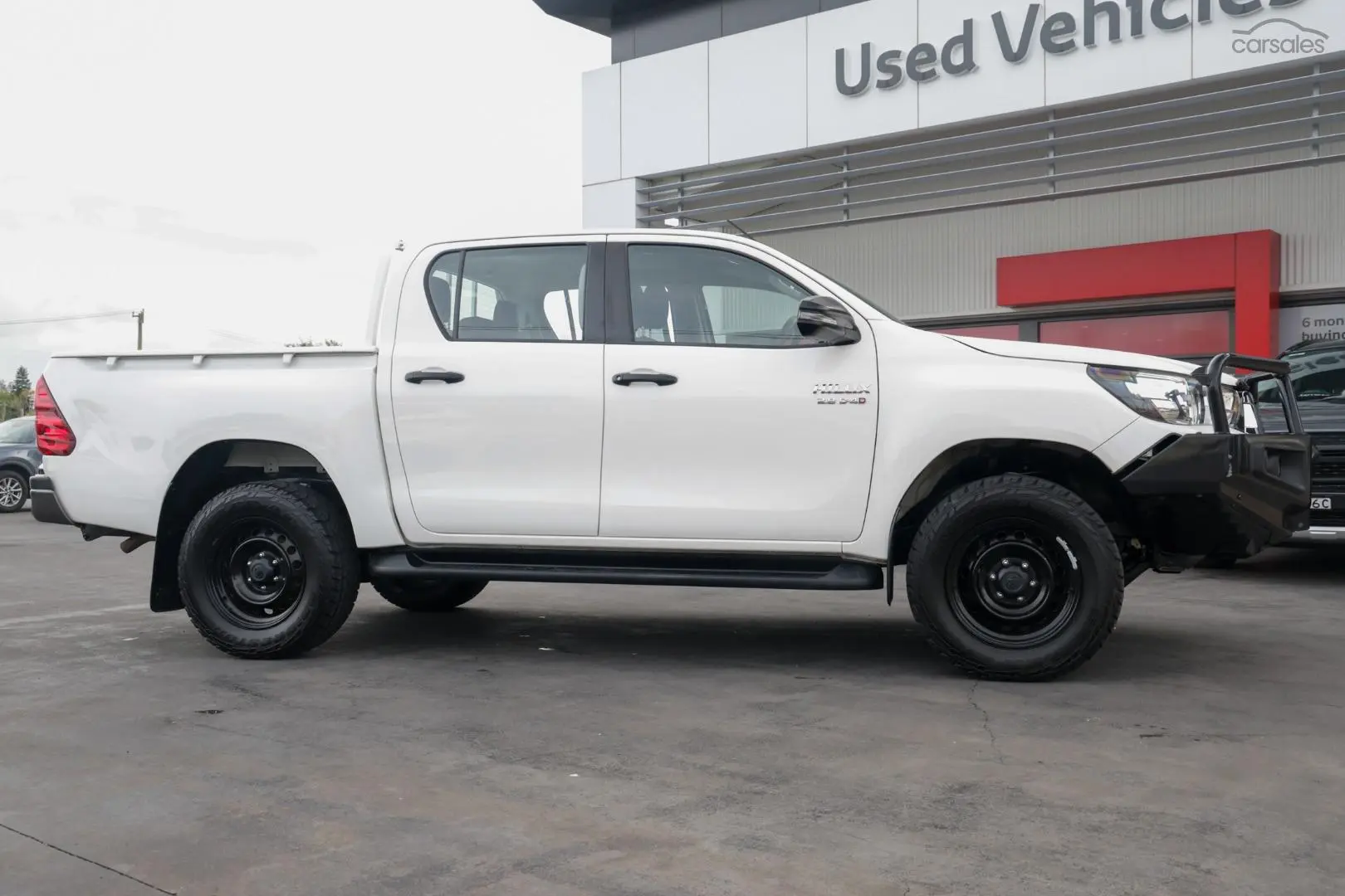 2019 Toyota Hilux Image 3