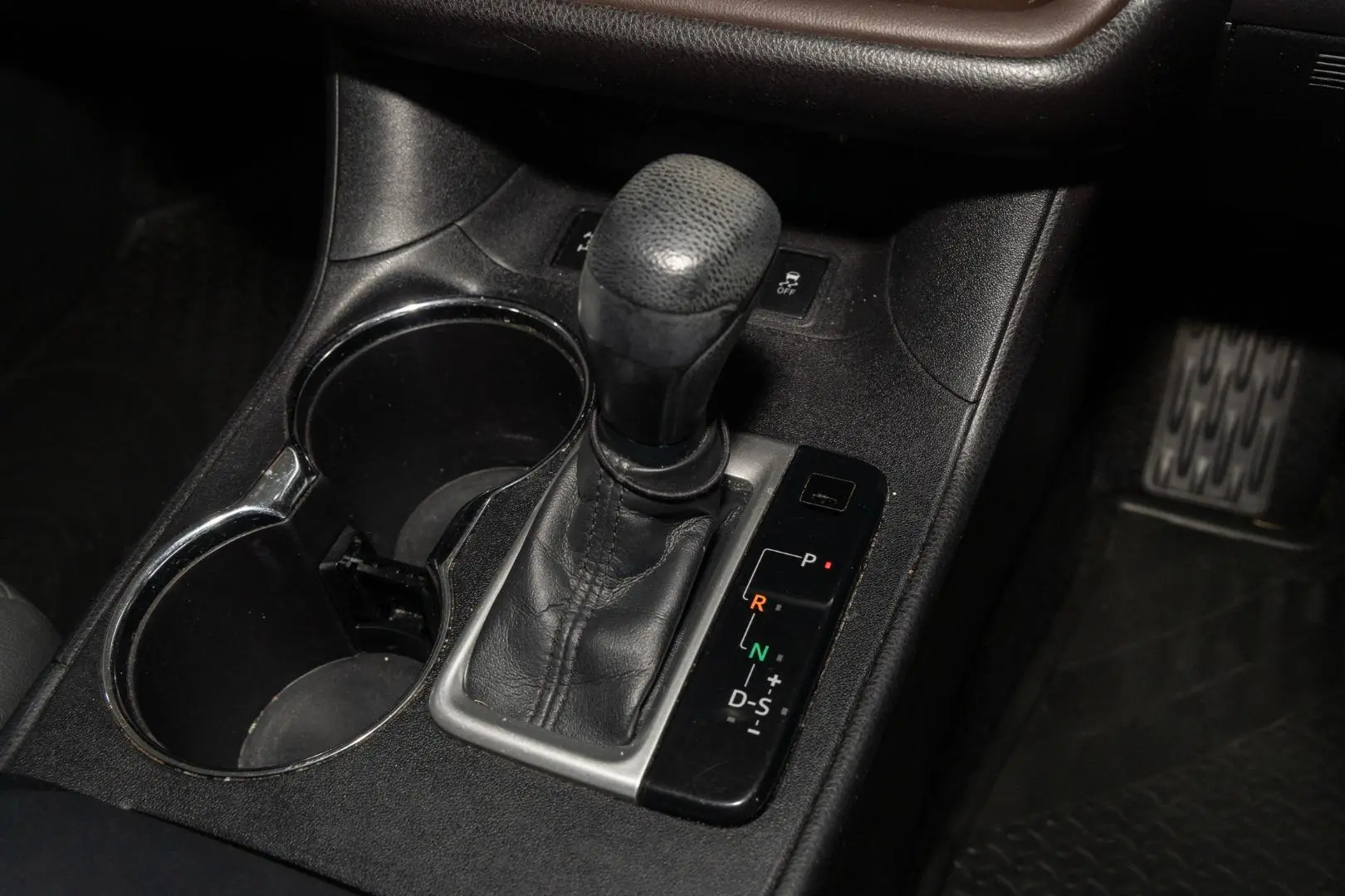 2016 Toyota Kluger Gallery Image 17