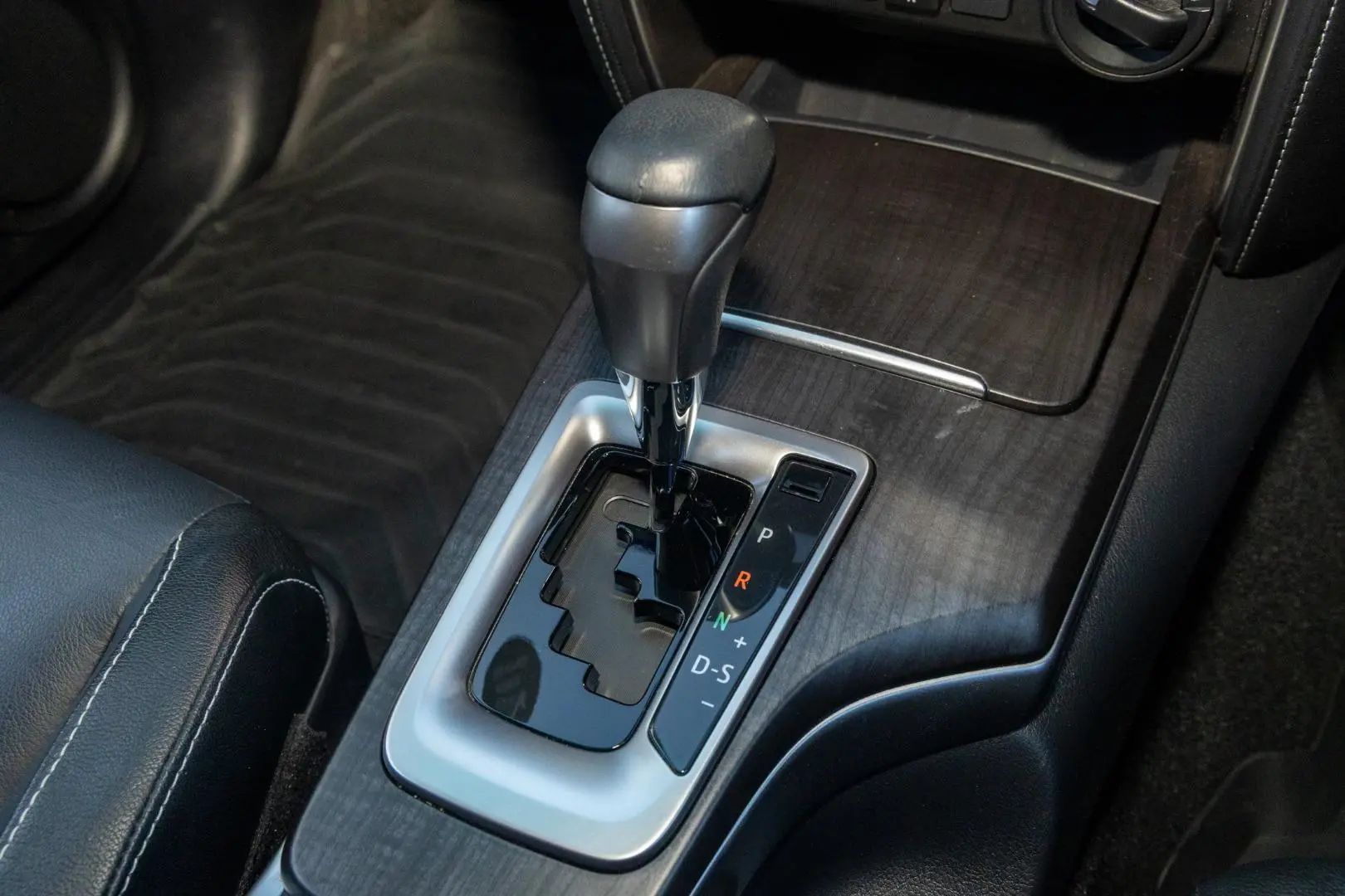 2023 Toyota Fortuner Gallery Image 17