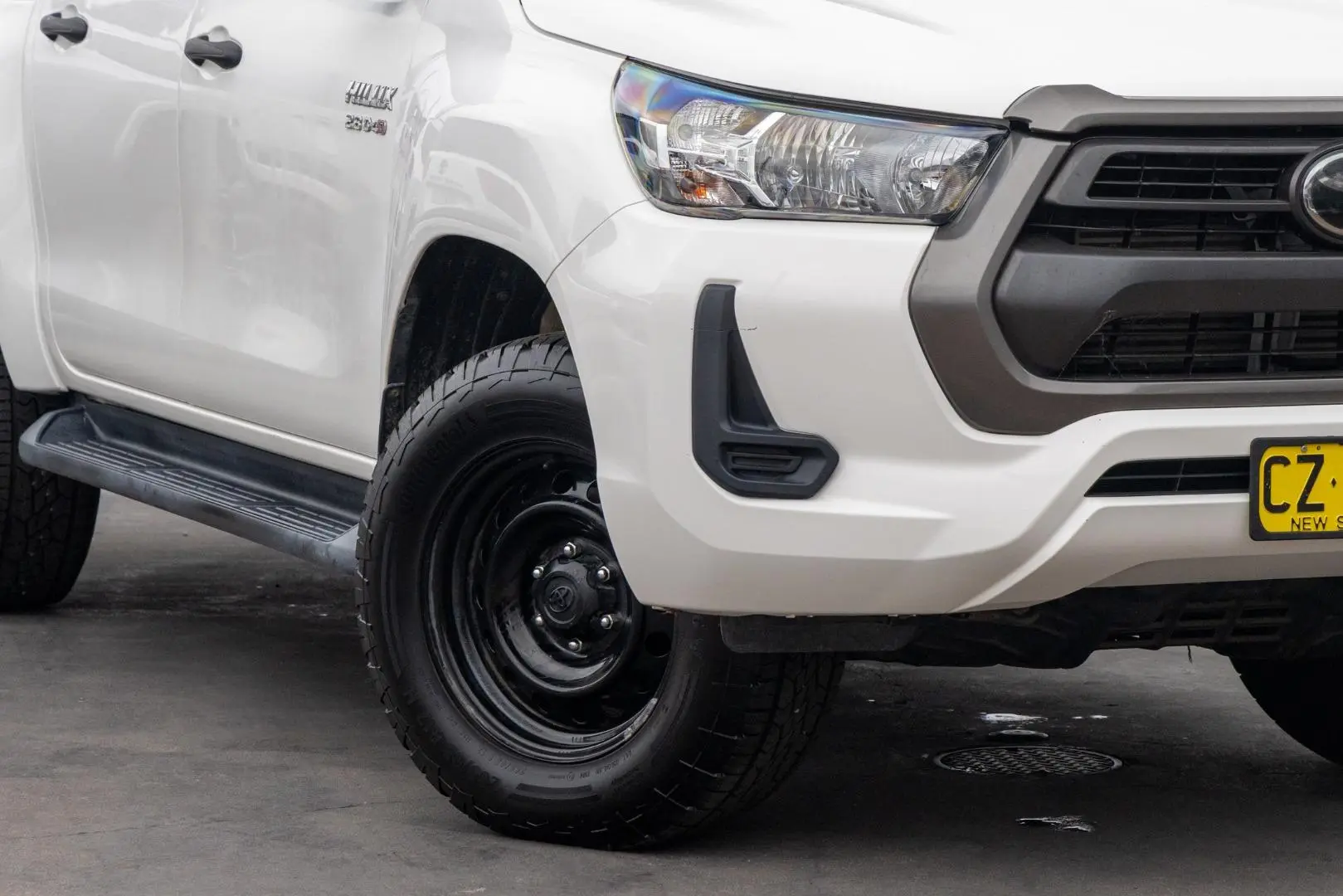 2020 Toyota Hilux Gallery Image 6