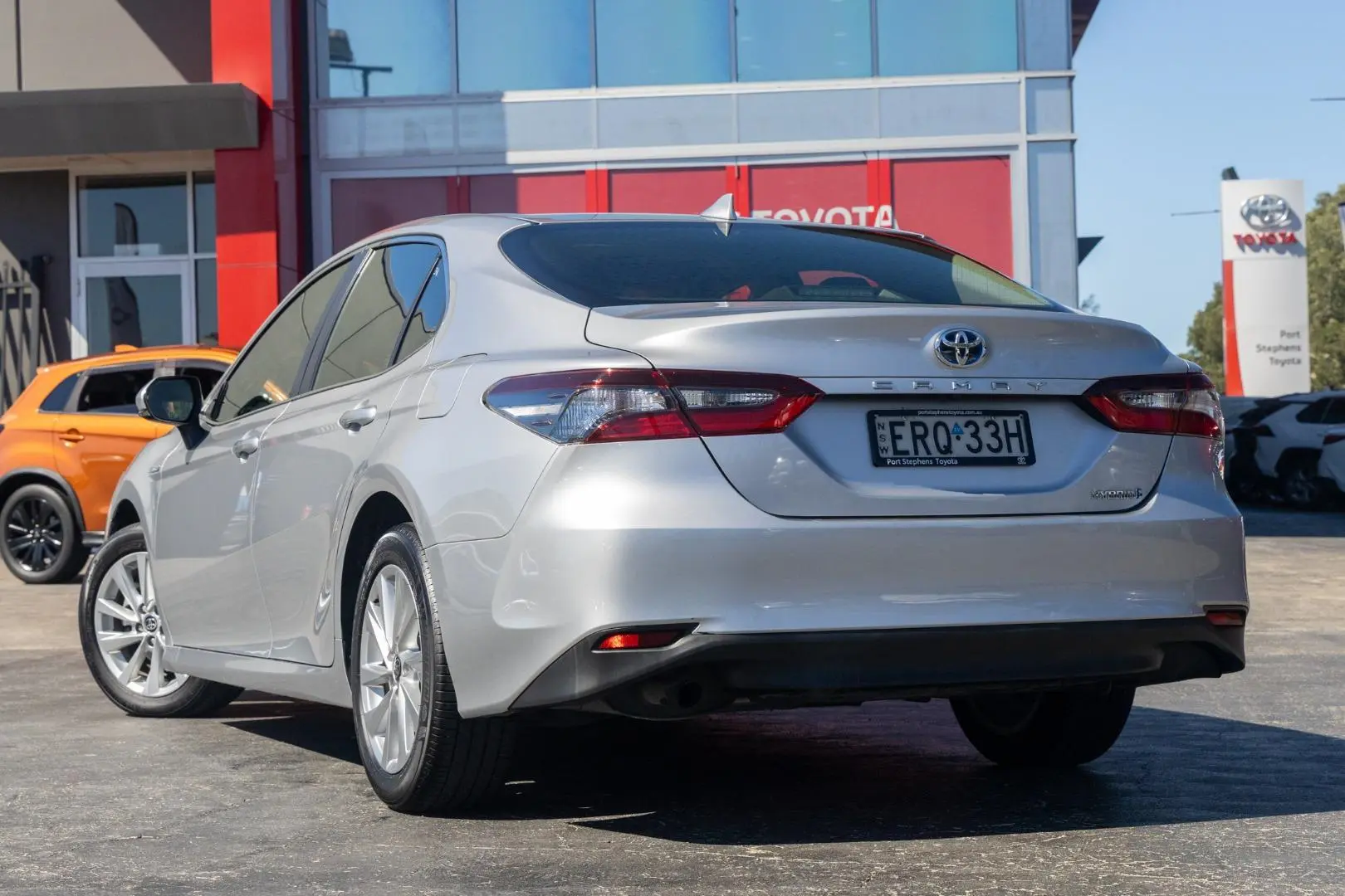 2021 Toyota Camry Gallery Image 2