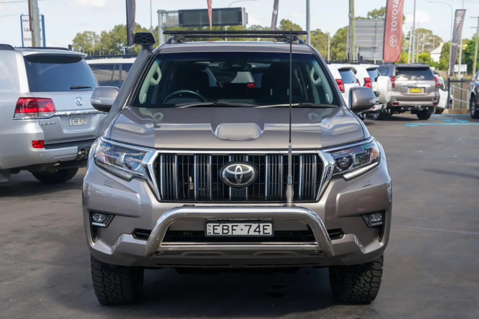 2018 Toyota Landcruiser Prado Gallery Image 4