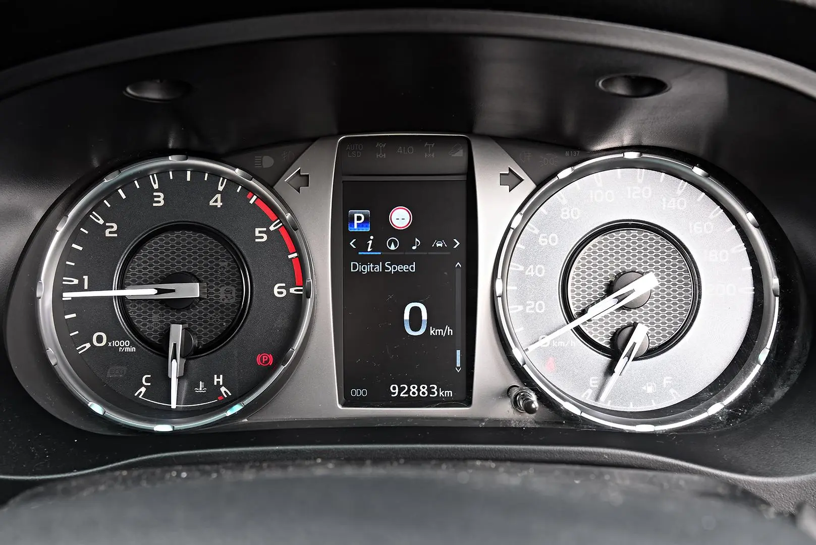 2021 Toyota Hilux Gallery Image 14