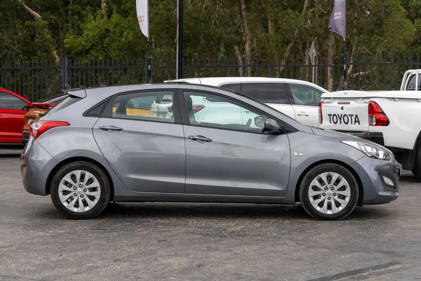 2016 Hyundai i30 Gallery Image 3