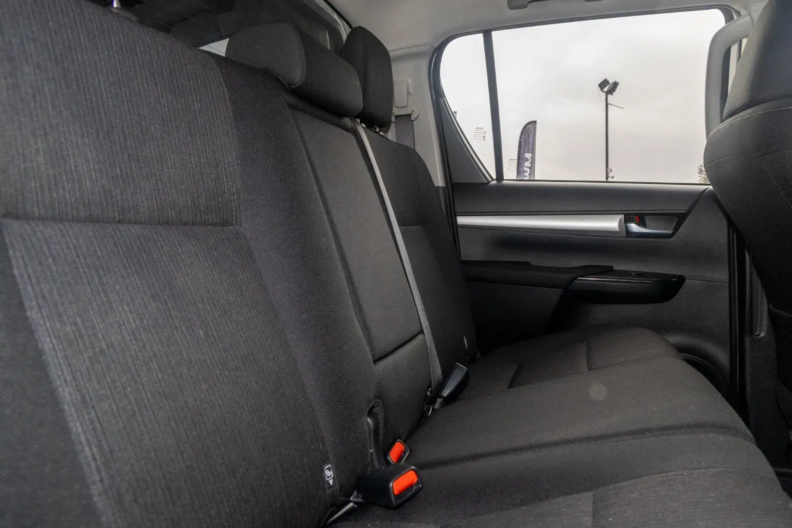 2022 Toyota Hilux Gallery Image 9