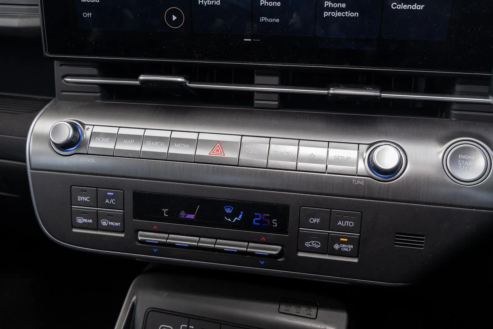 2025 Hyundai Kona Gallery Image 16