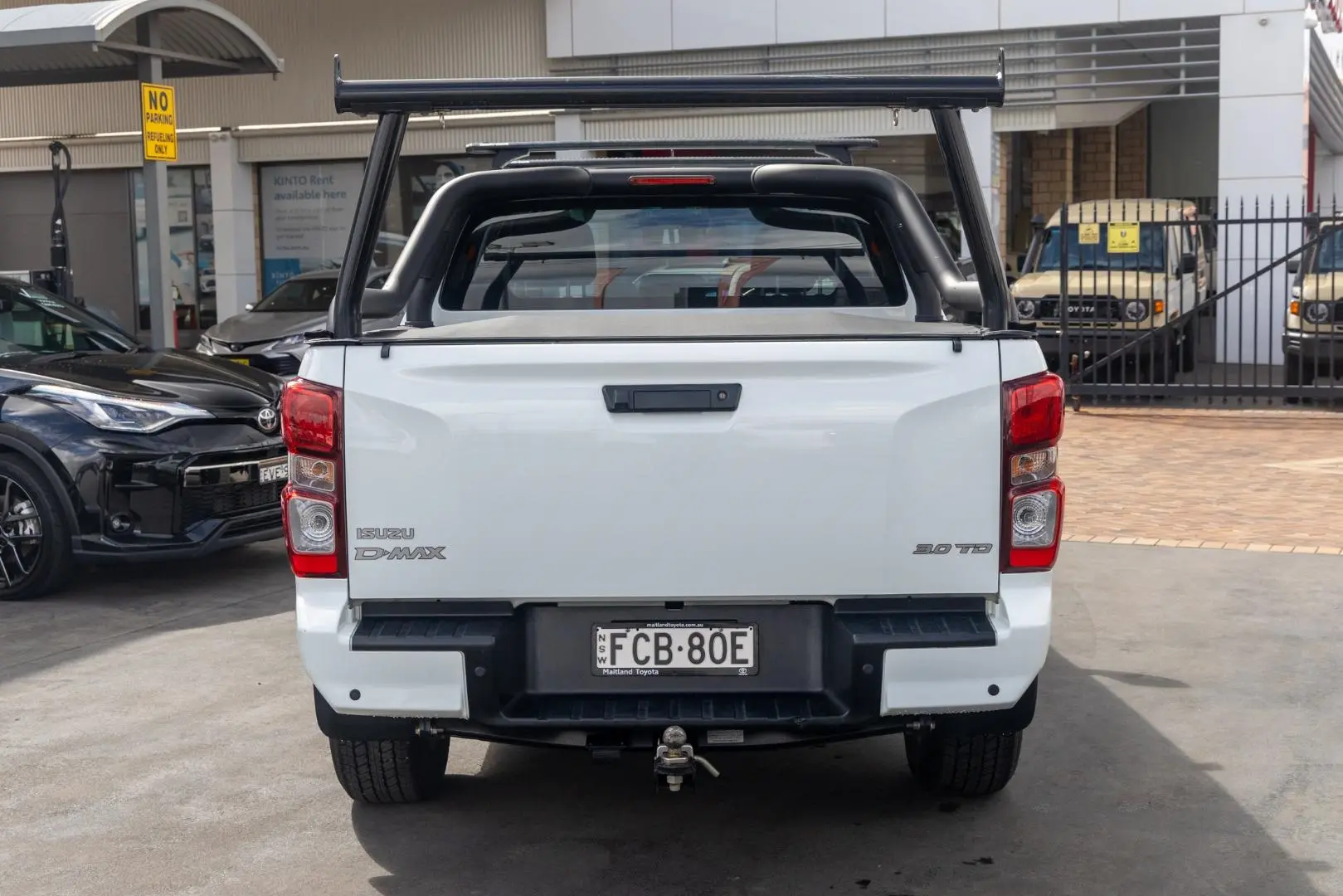 2023 Isuzu D-MAX Gallery Image 5