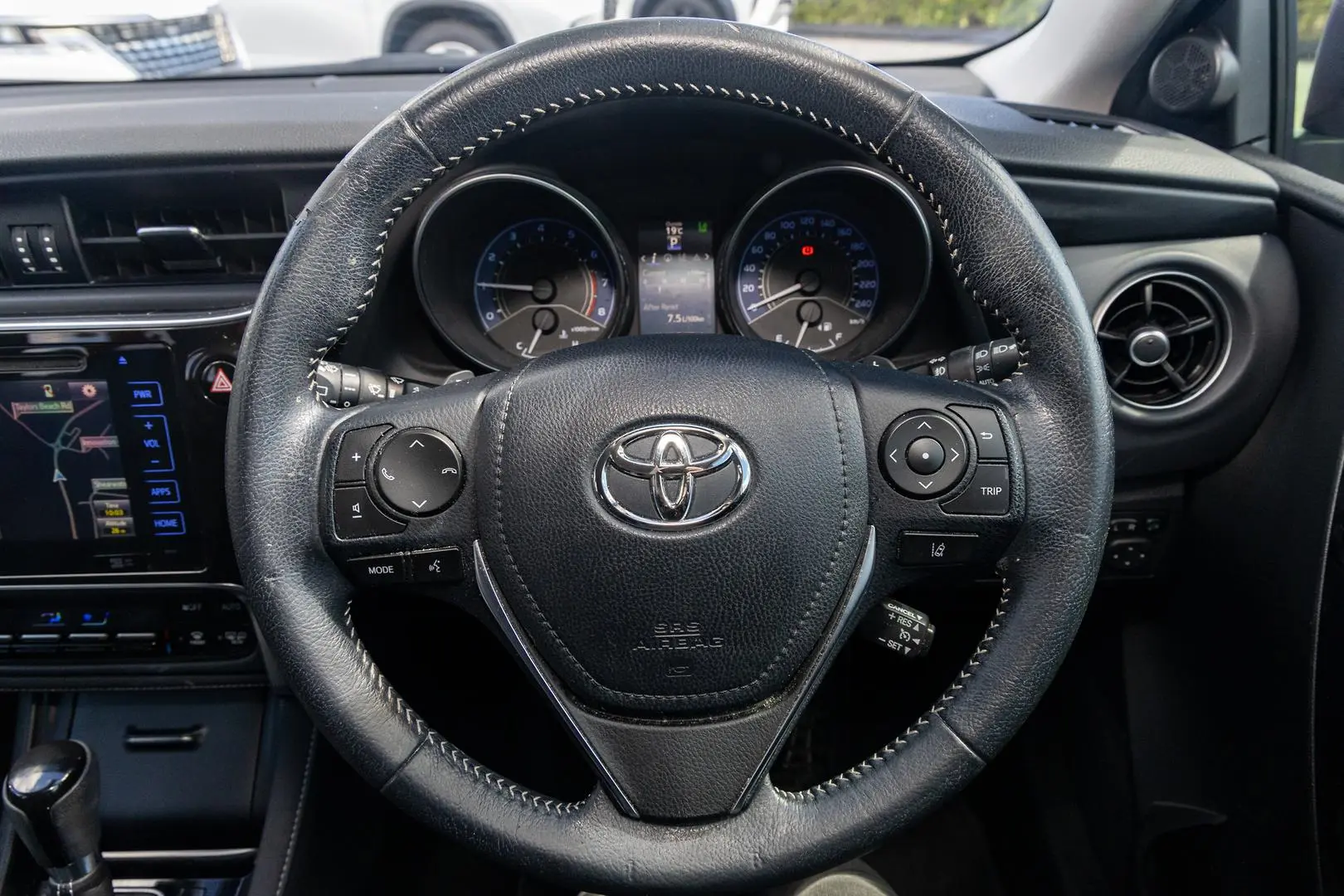 2017 Toyota Corolla Gallery Image 10