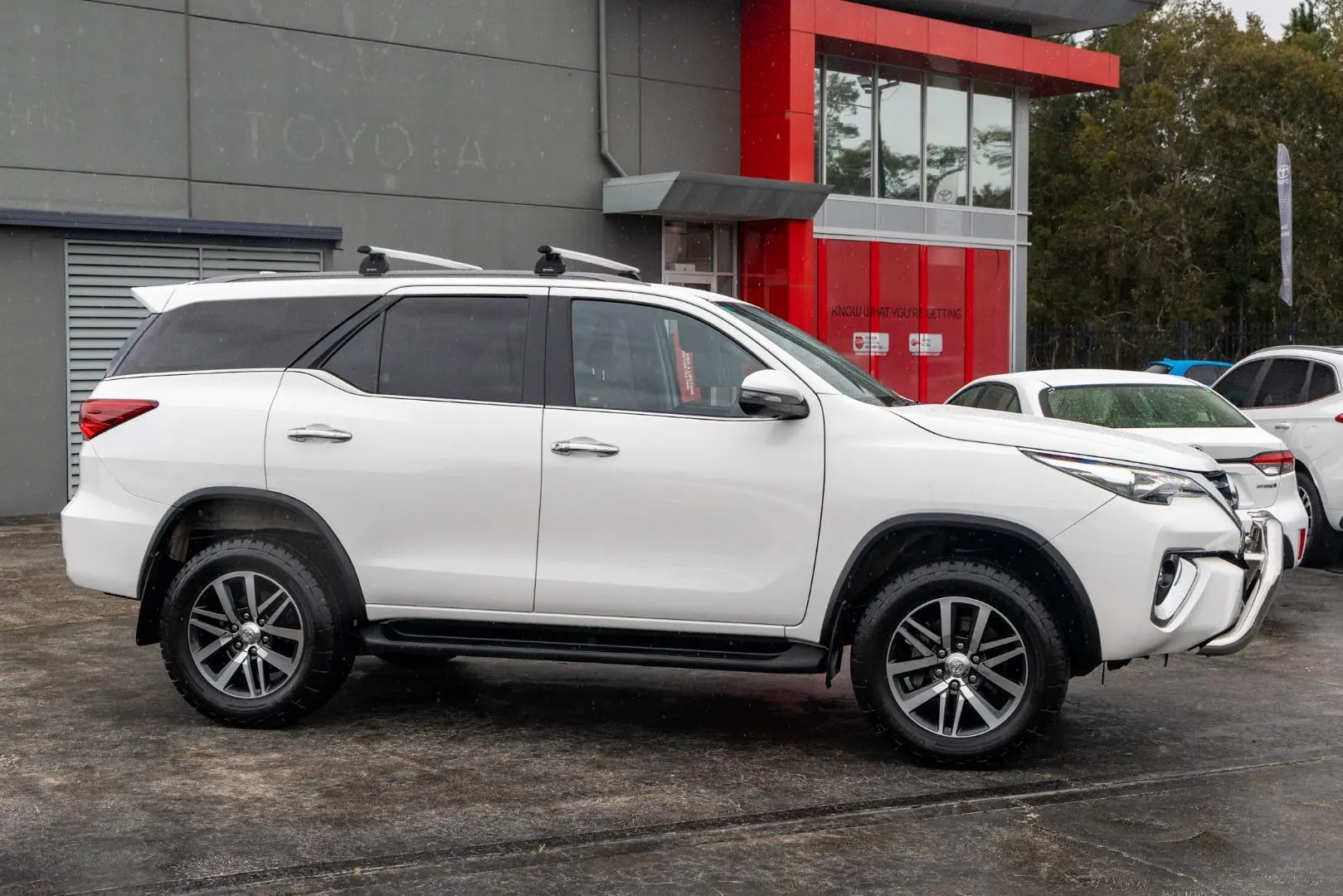2018 Toyota Fortuner Gallery Image 3