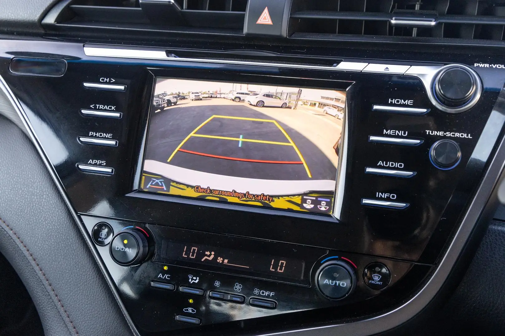 2020 Toyota Camry Gallery Image 13