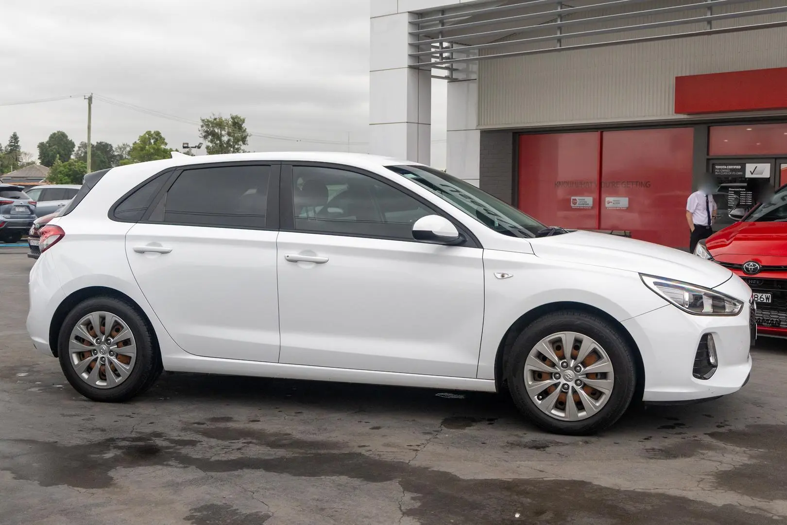 2019 Hyundai i30 Gallery Image 3