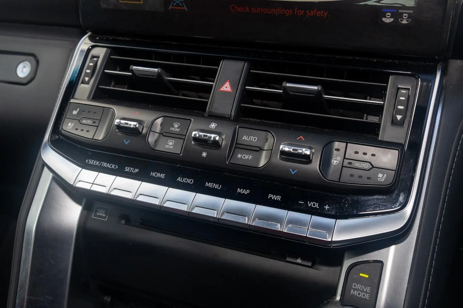 2024 Toyota Landcruiser Gallery Image 17