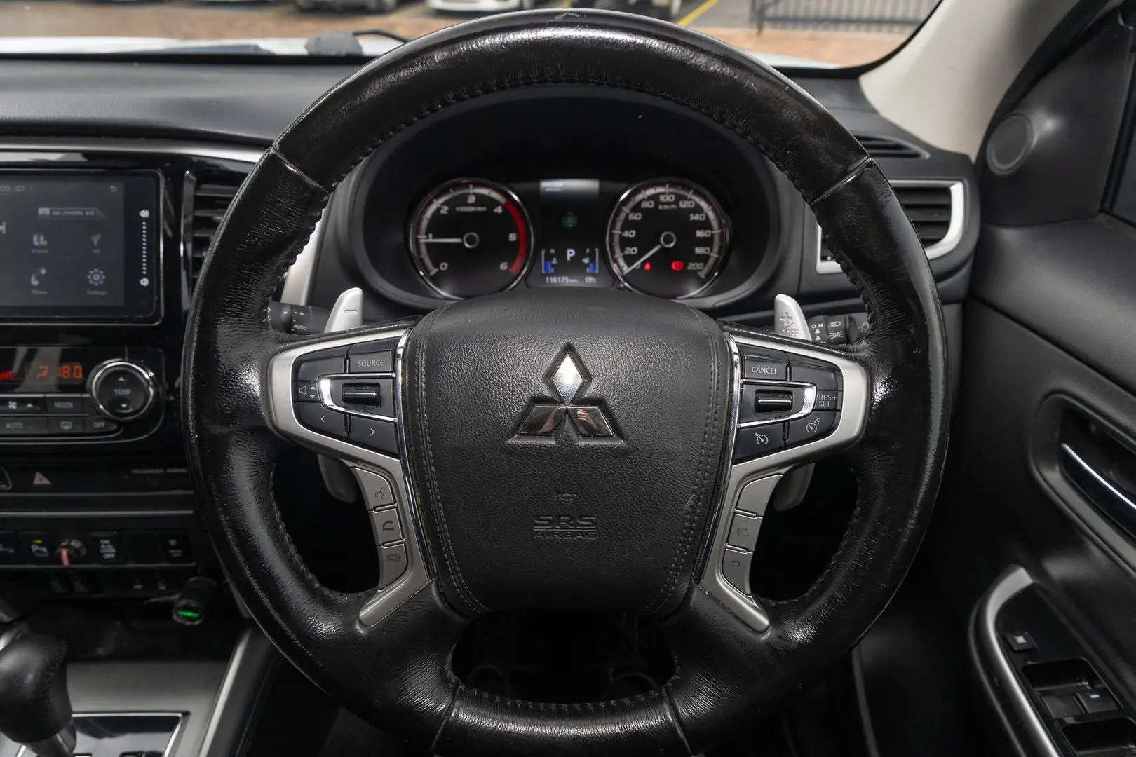 2022 Mitsubishi Triton Gallery Image 10