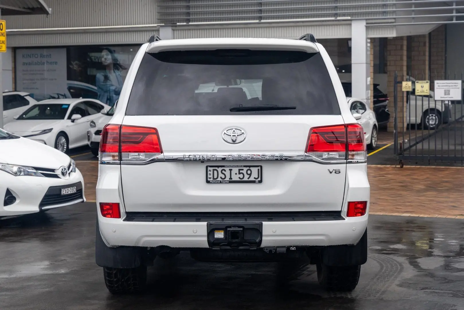 2017 Toyota Landcruiser Gallery Image 1