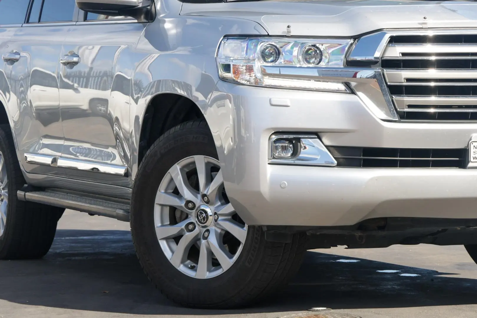 2020 Toyota Landcruiser Gallery Image 6